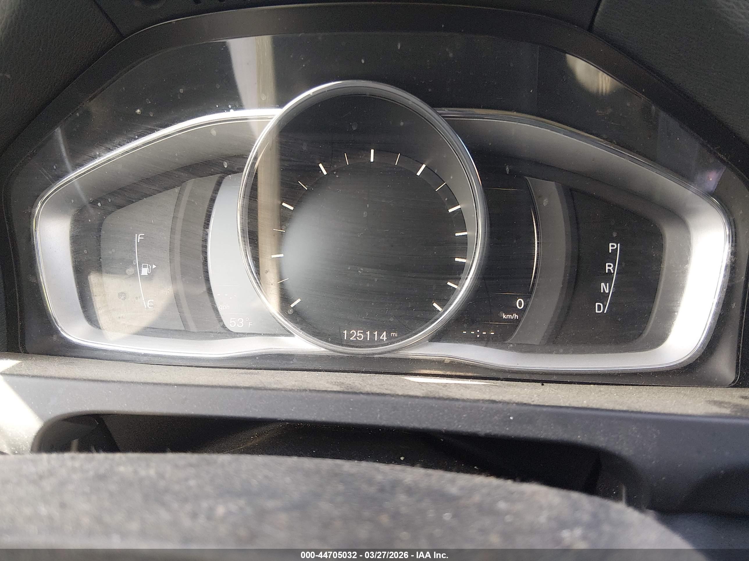VOLVO V60 image 7