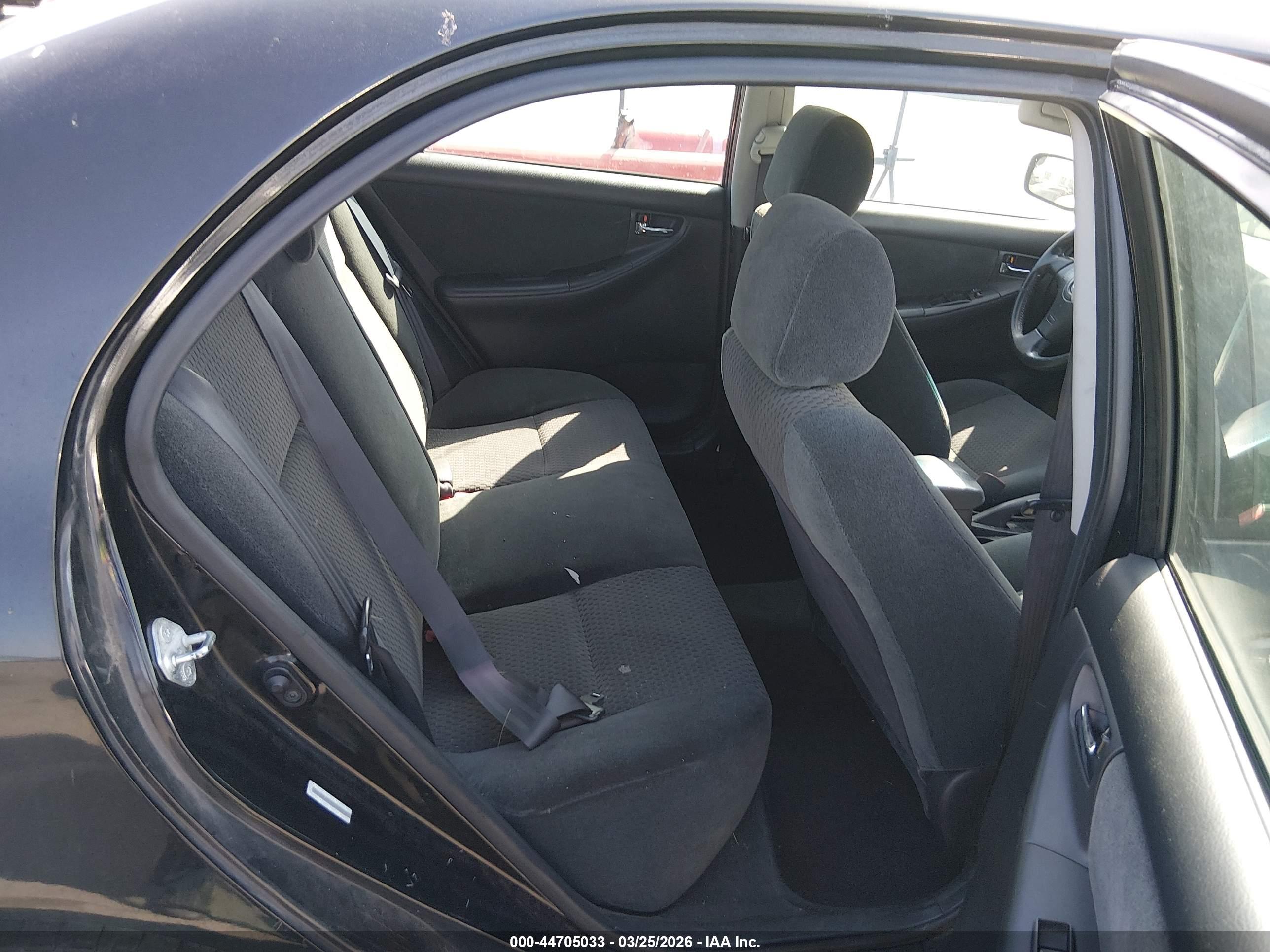 TOYOTA COROLLA image 8