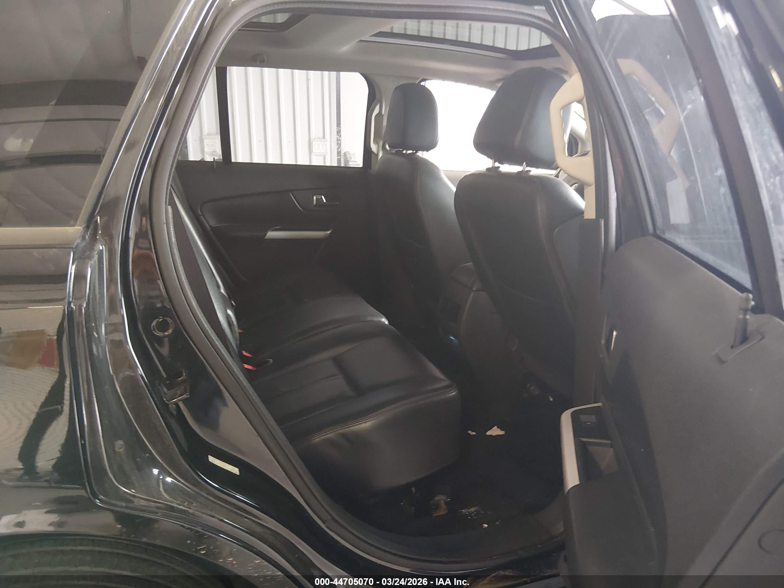 FORD EDGE image 8