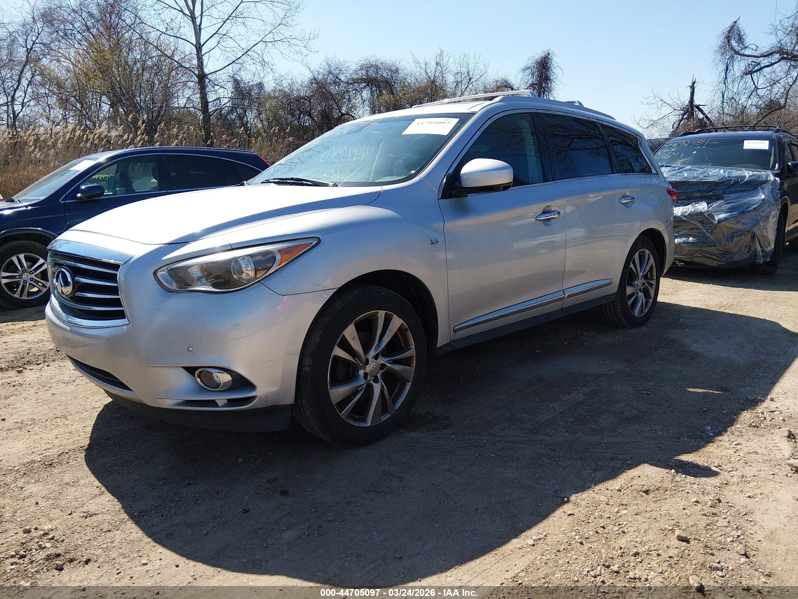 INFINITI QX60 image 2
