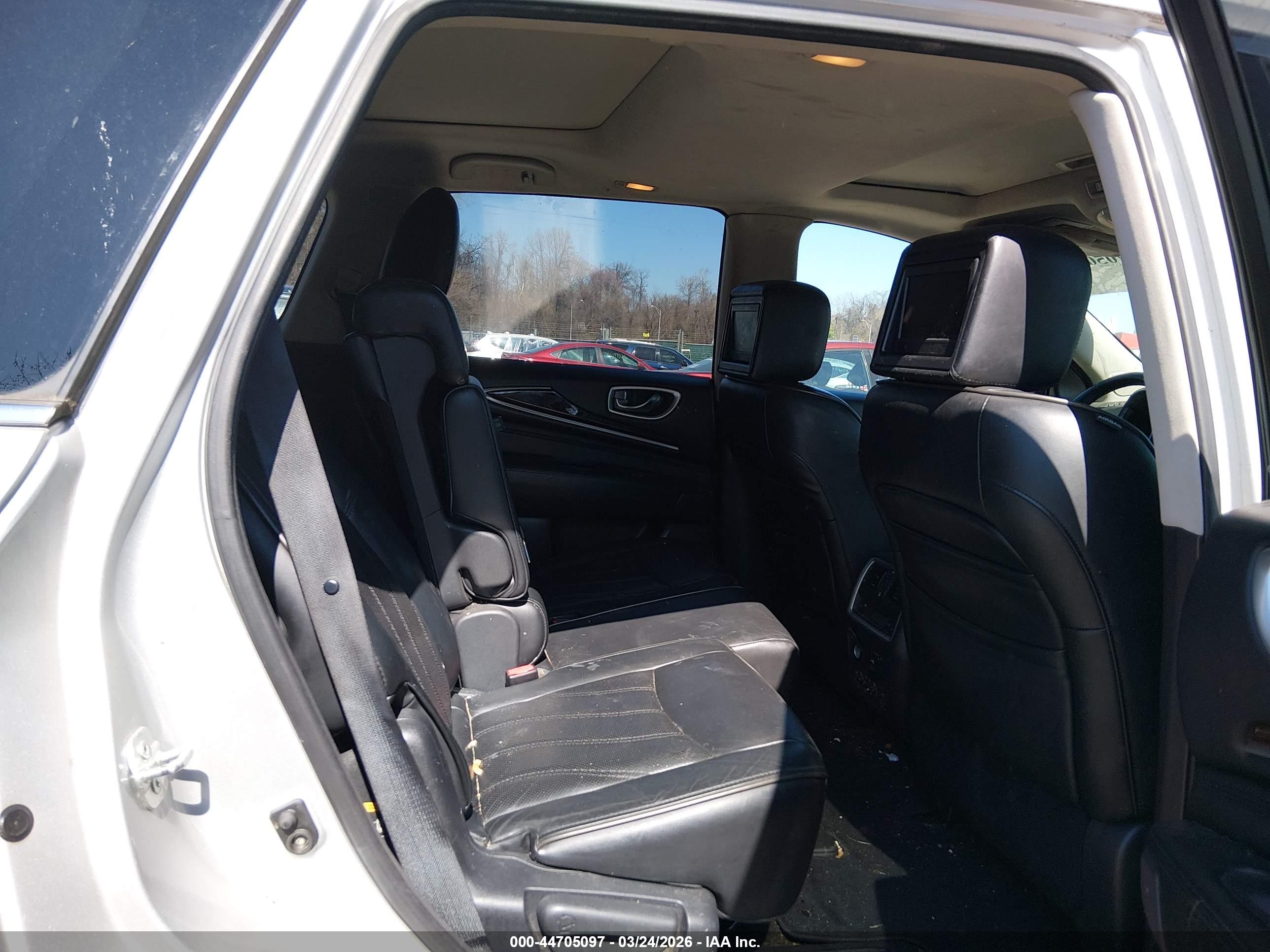 INFINITI QX60 image 8