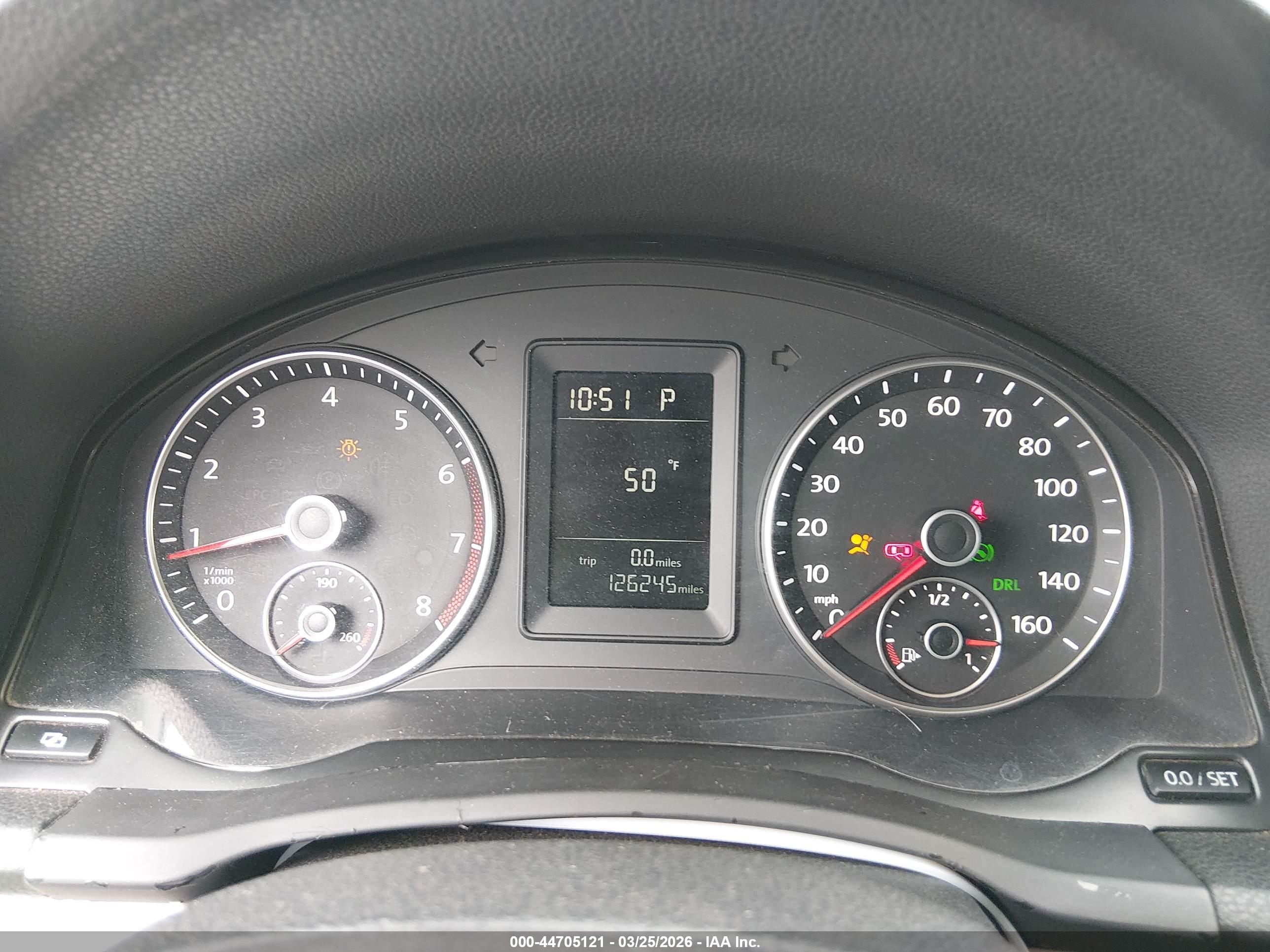 VOLKSWAGEN JETTA image 7