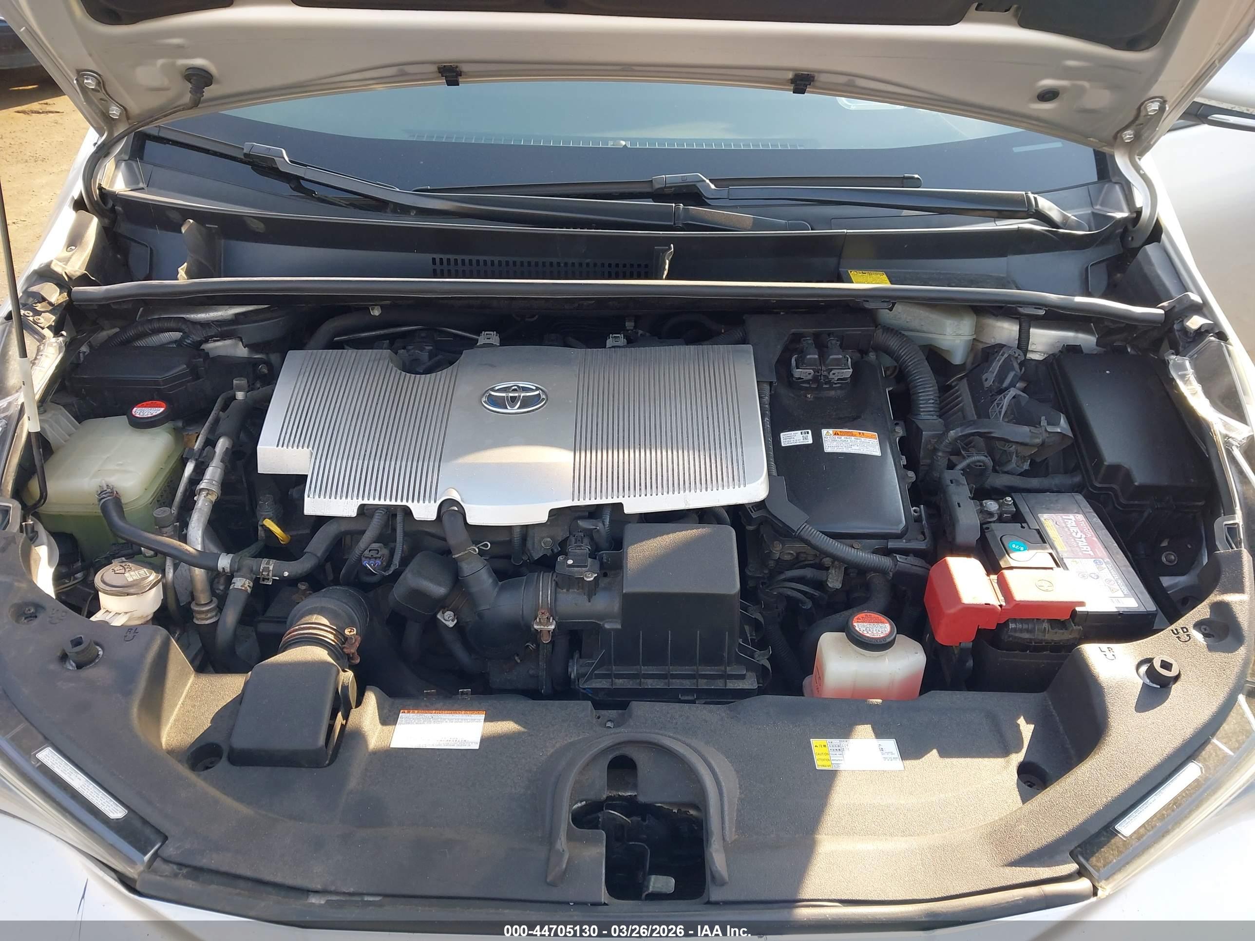 TOYOTA PRIUS image 10