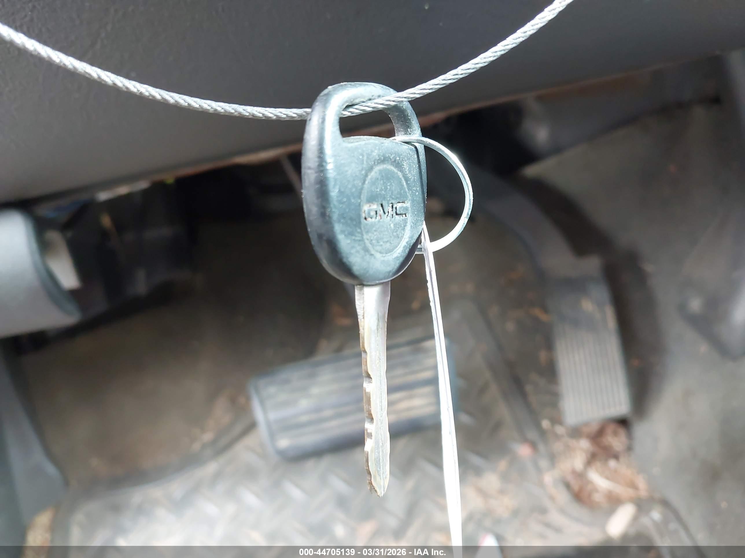 GMC SIERRA image 11