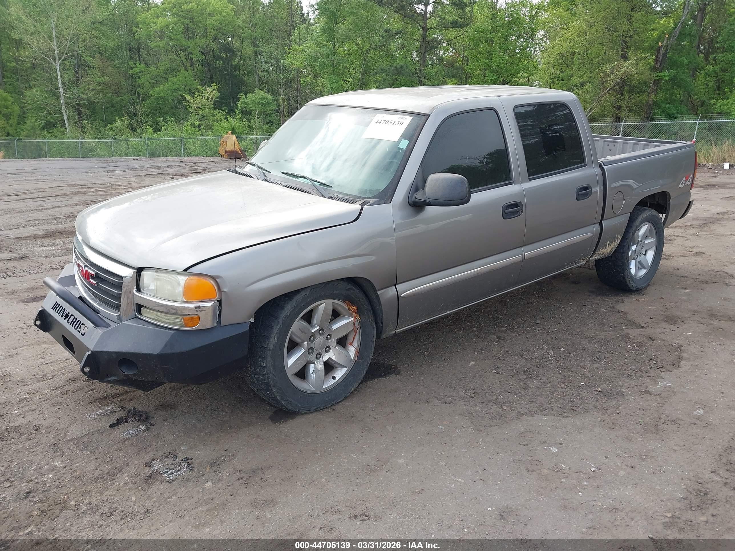 GMC SIERRA image 2