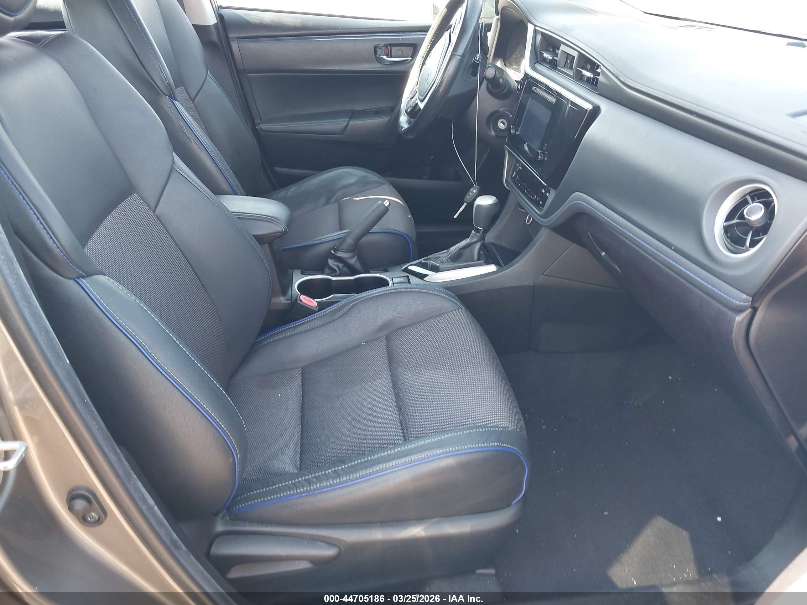 TOYOTA COROLLA image 5