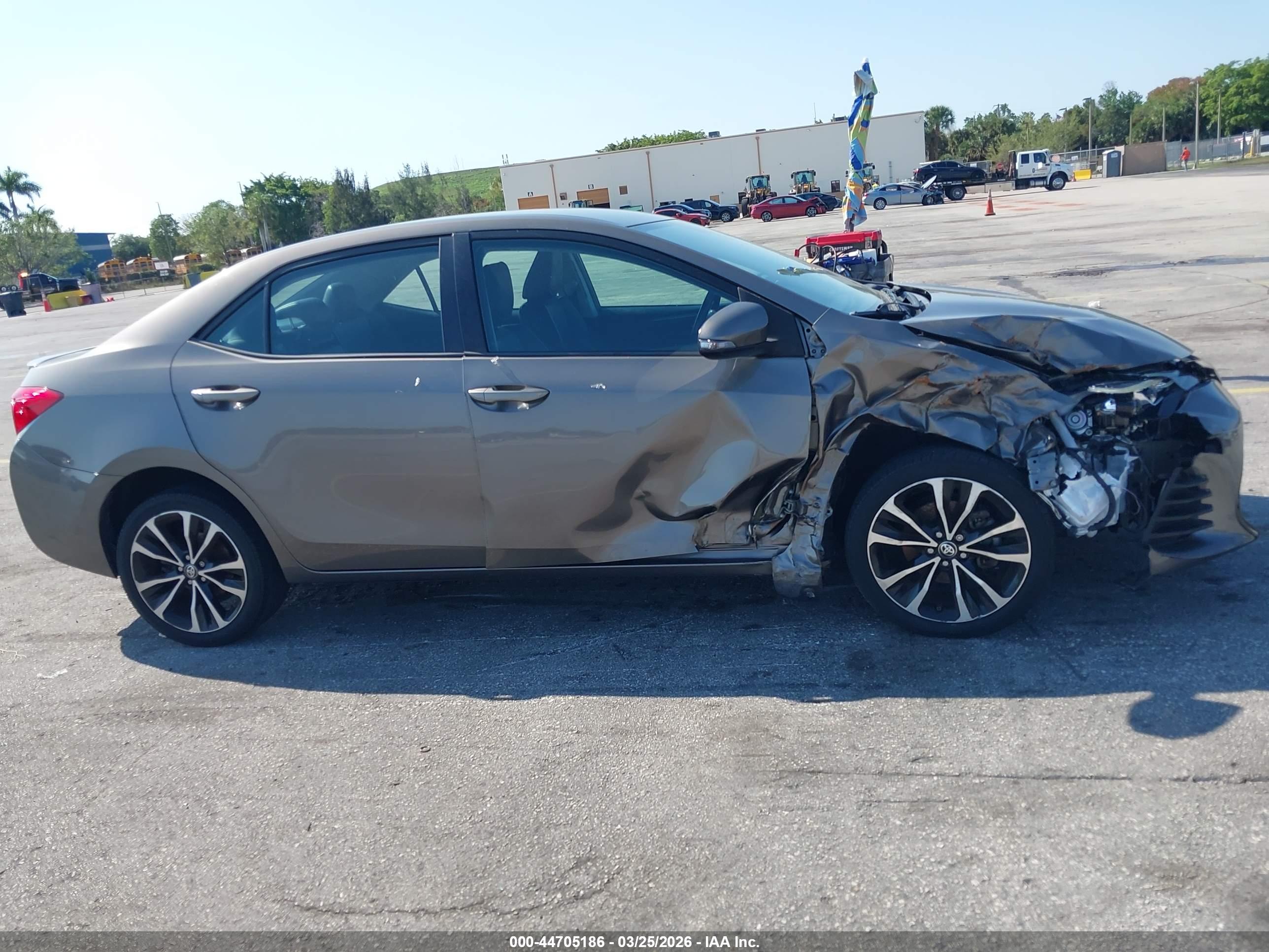TOYOTA COROLLA image 6