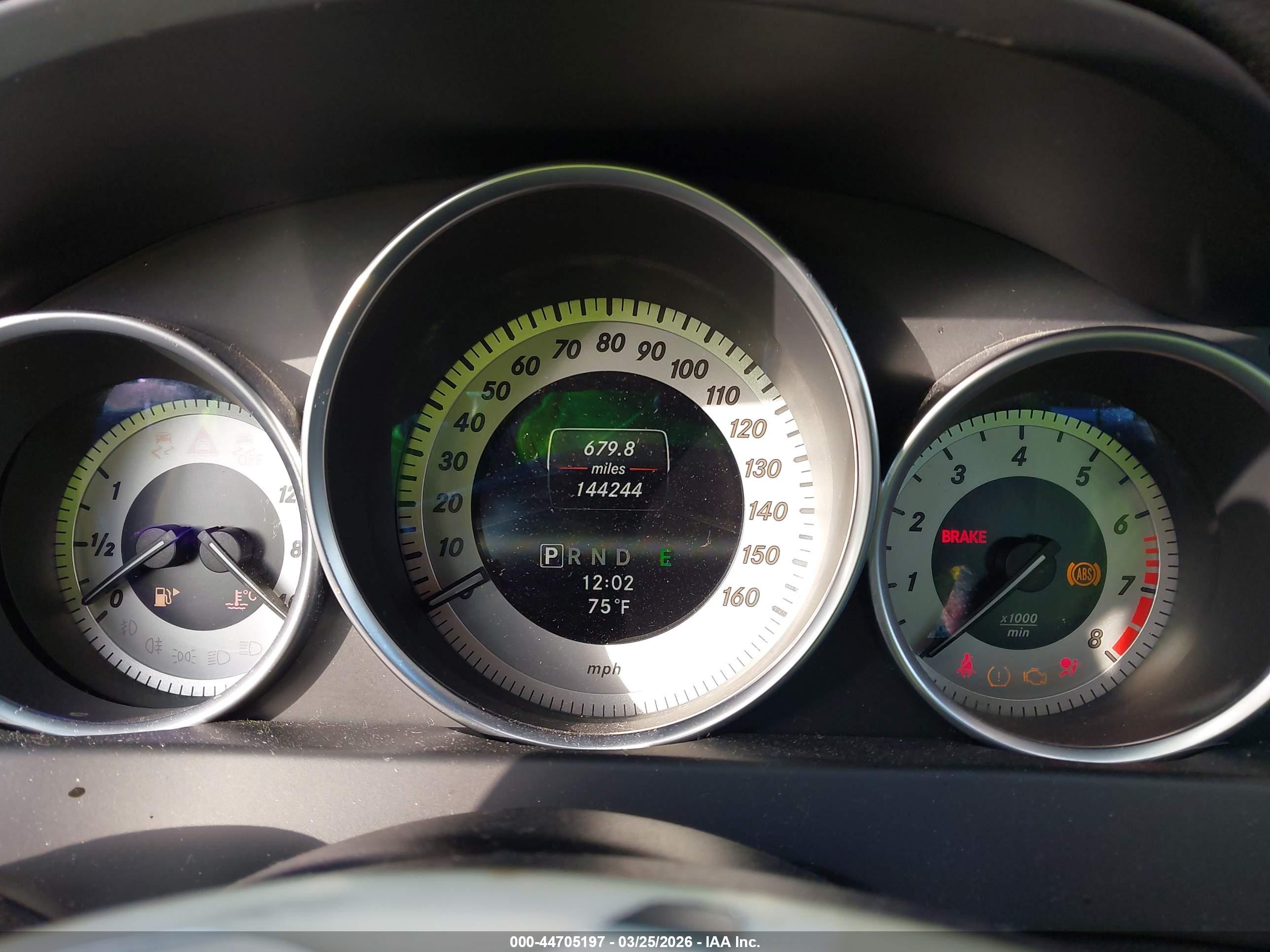 MERCEDES-BENZ C image 7
