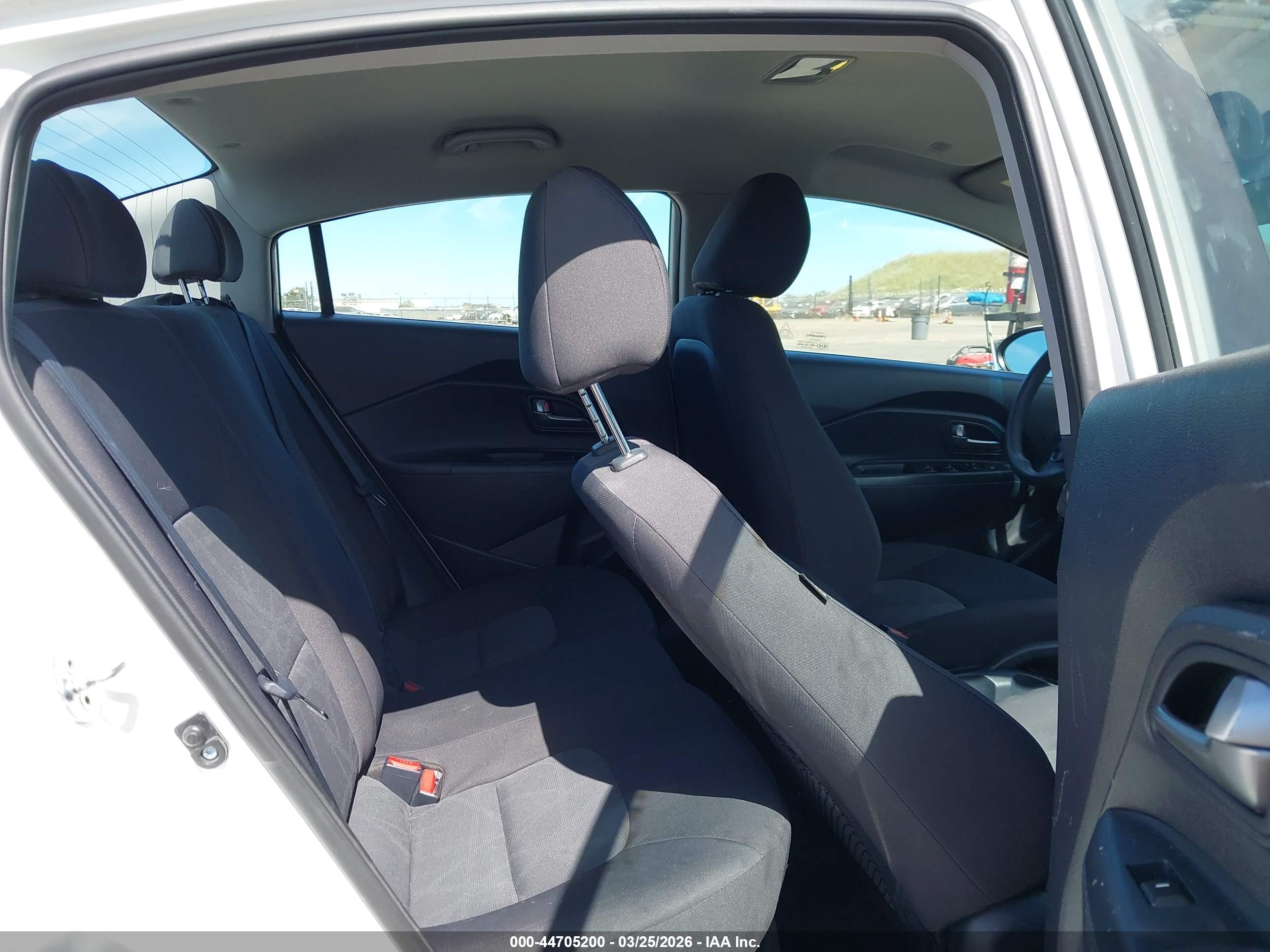 KIA RIO image 8