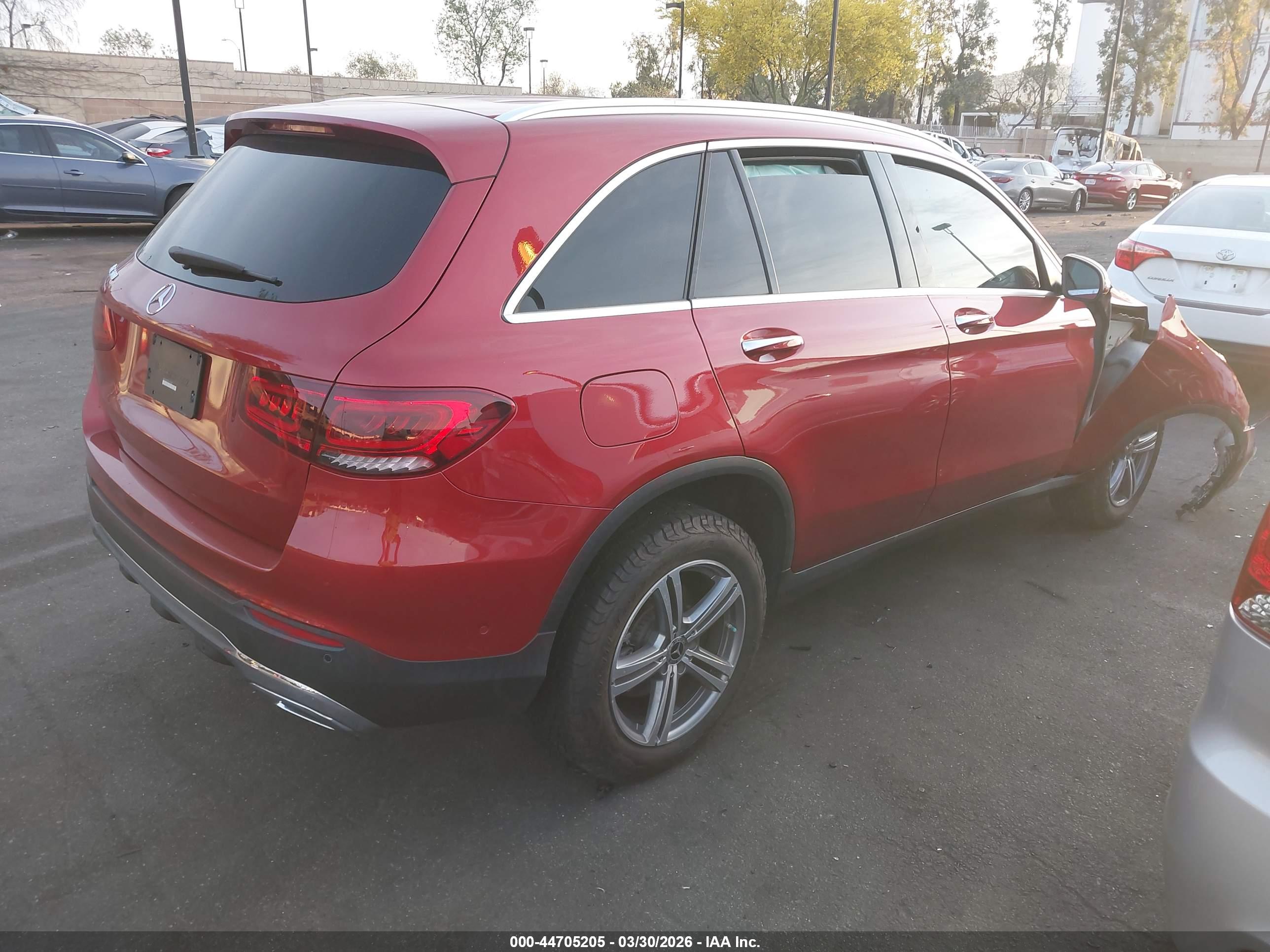 MERCEDES-BENZ GLC image 4