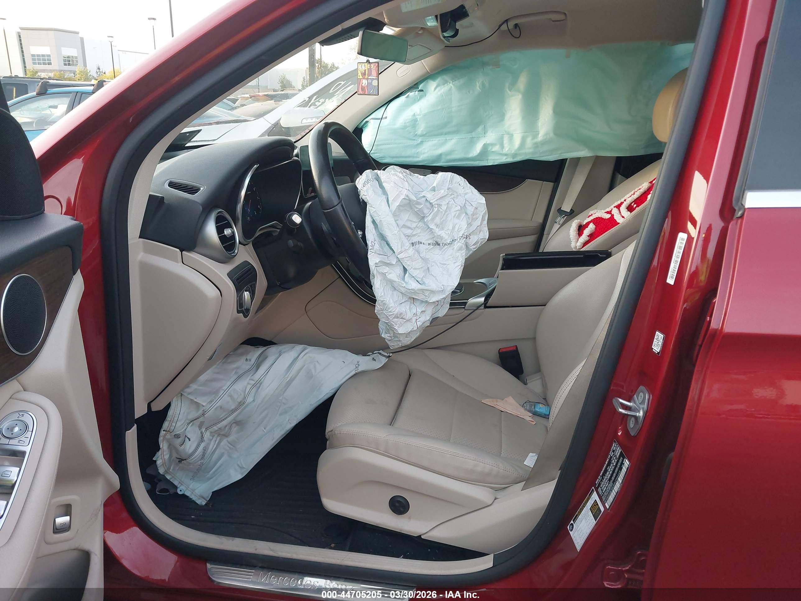 MERCEDES-BENZ GLC image 5