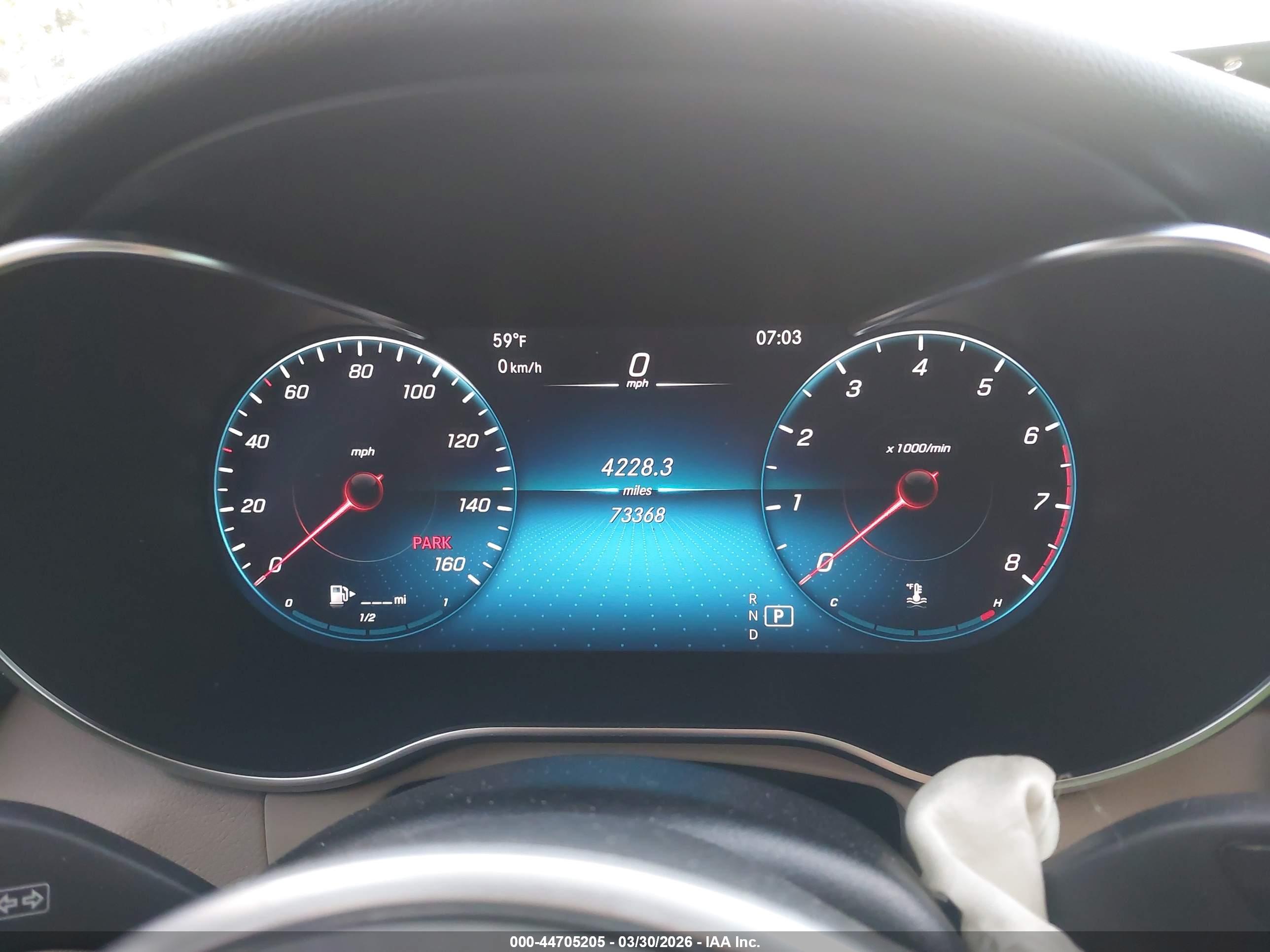 MERCEDES-BENZ GLC image 7