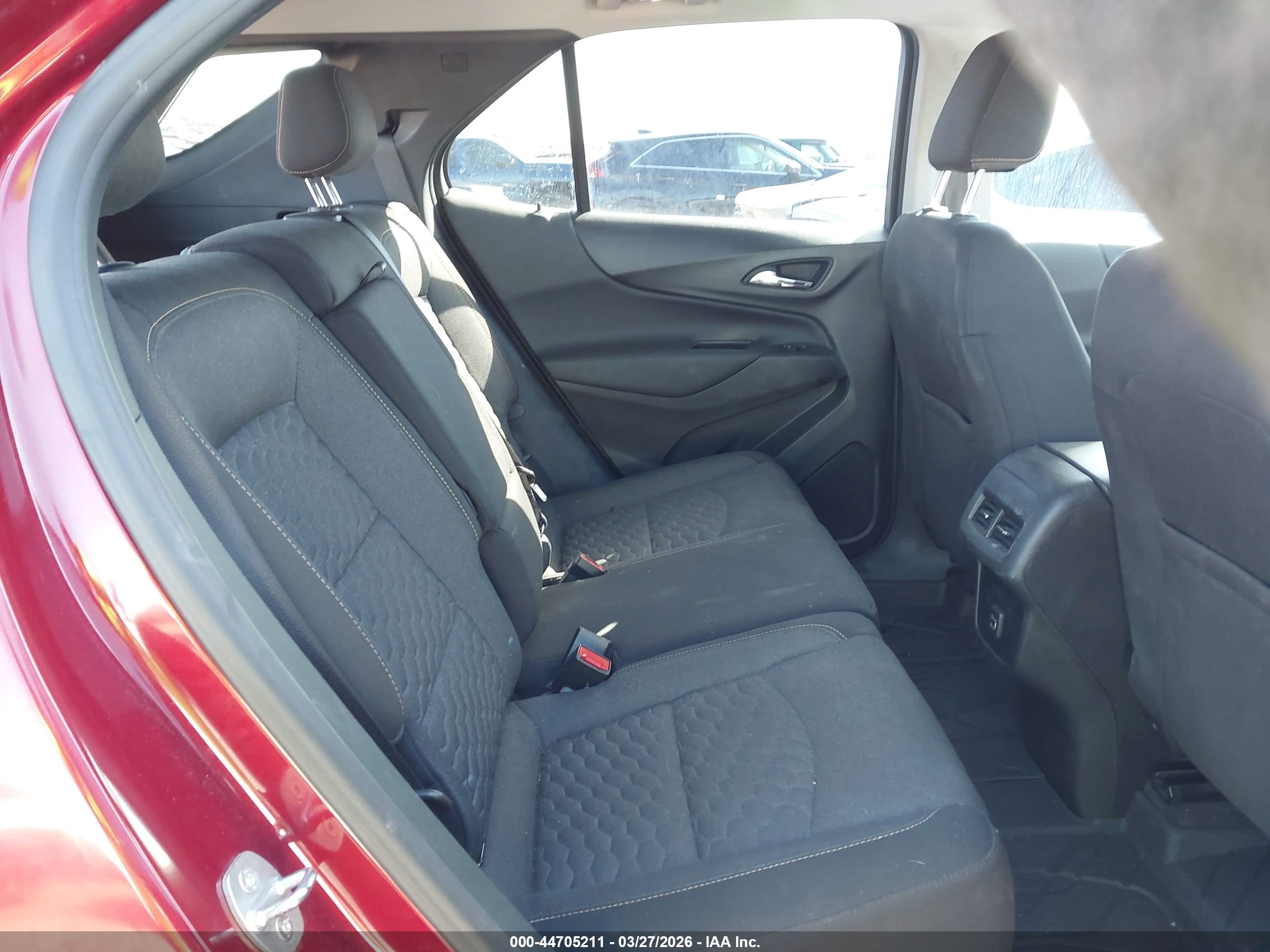 CHEVROLET EQUINOX image 8