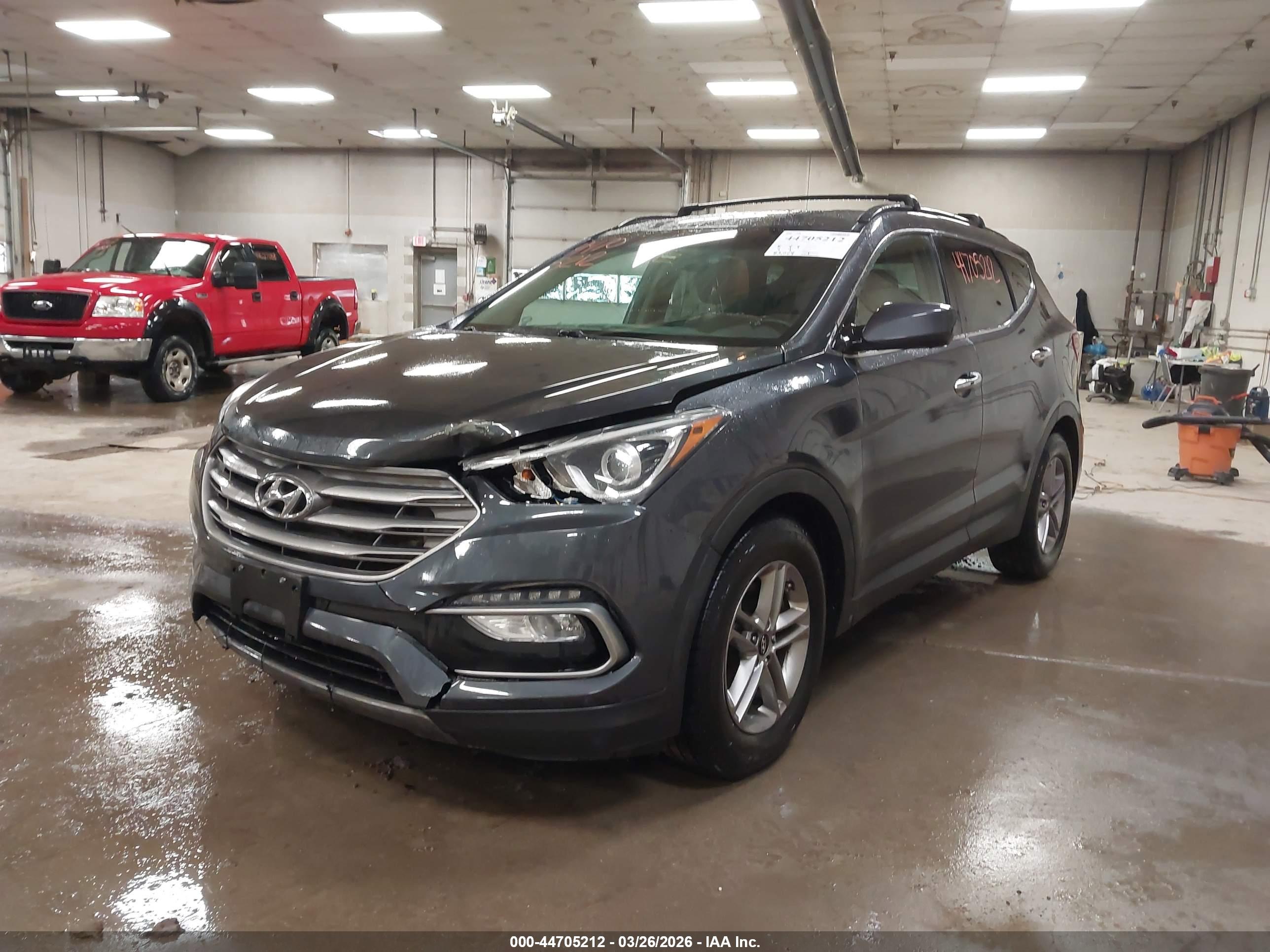 HYUNDAI SANTA image 2