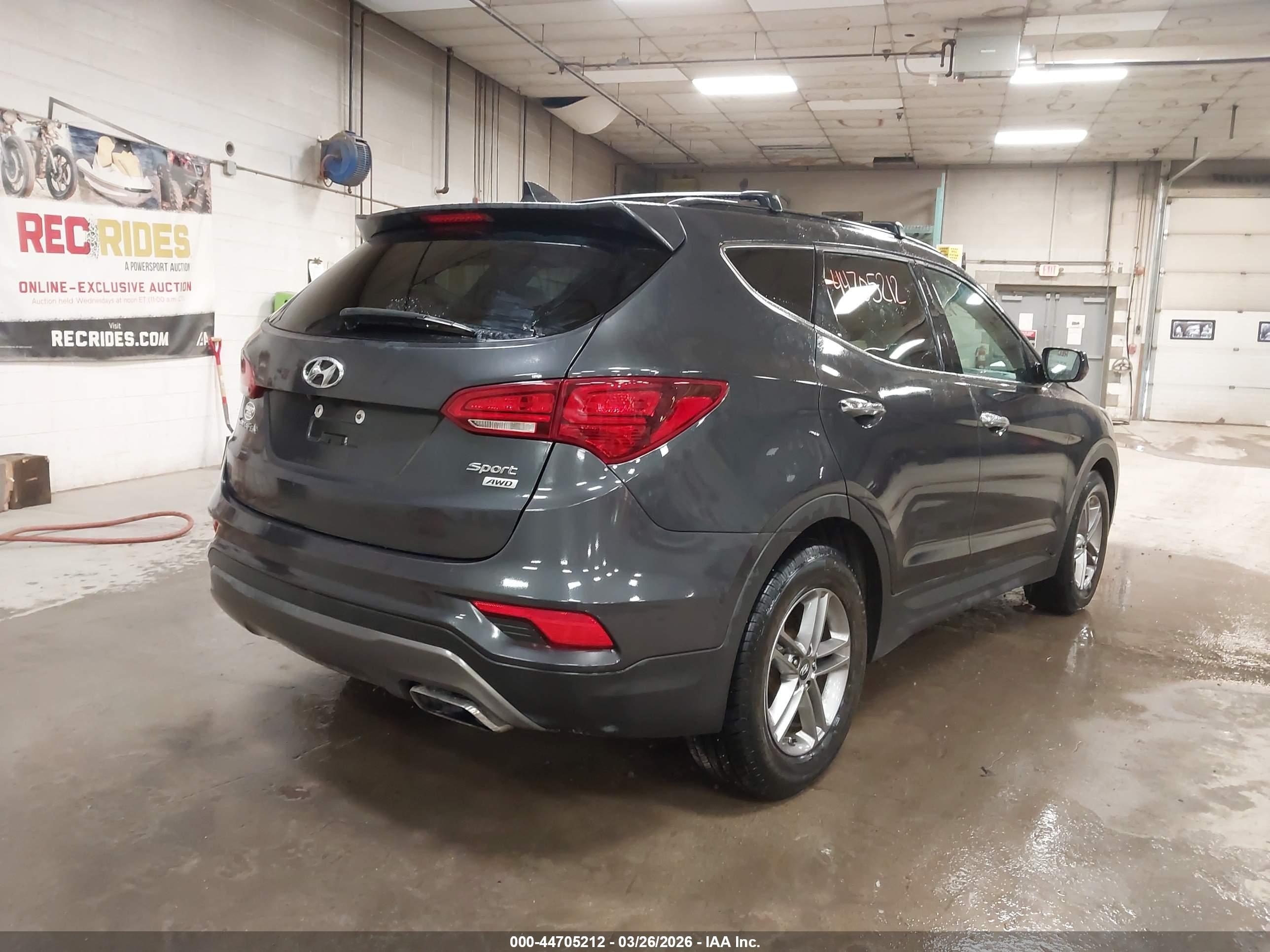 HYUNDAI SANTA image 4