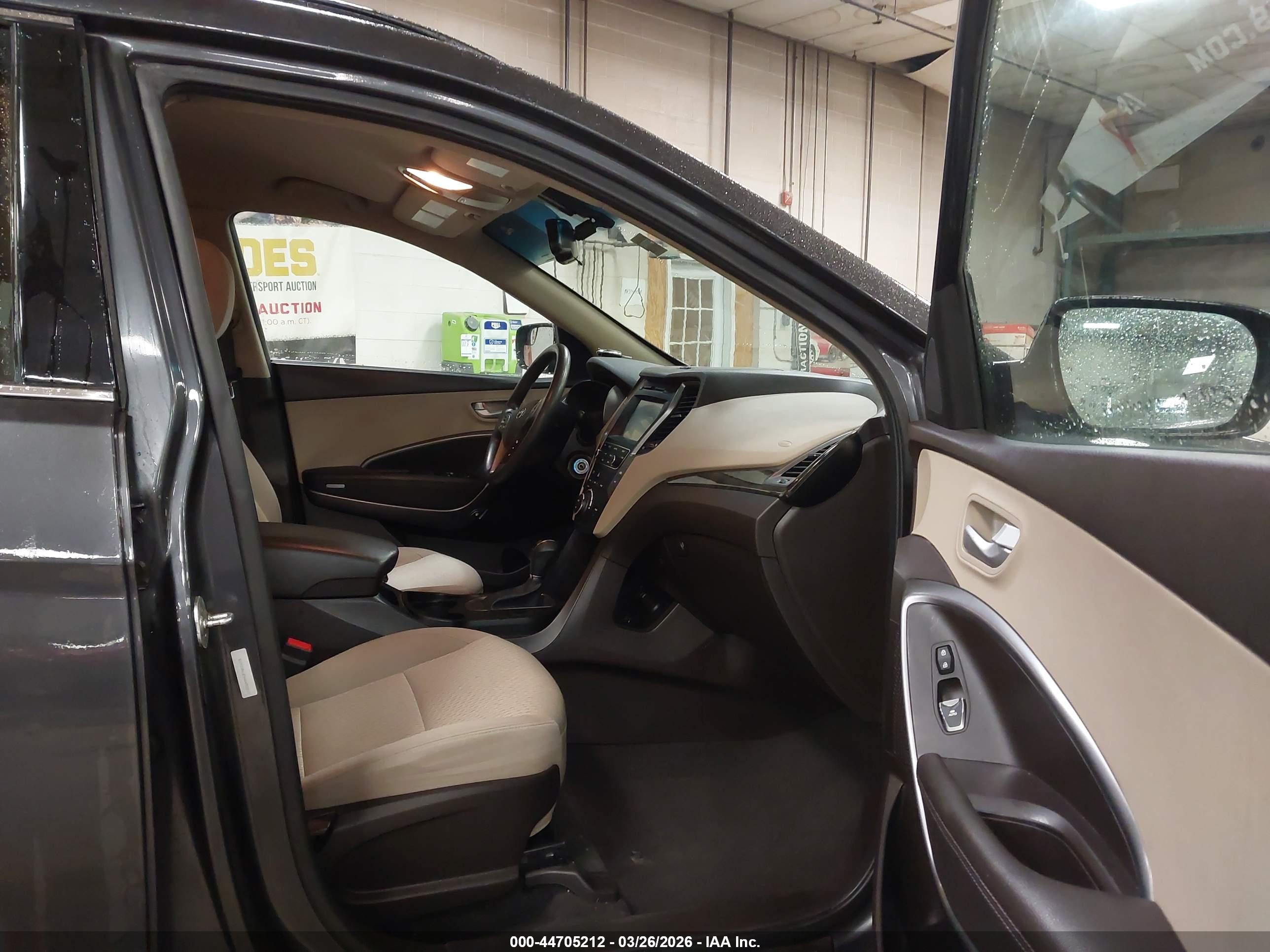 HYUNDAI SANTA image 5