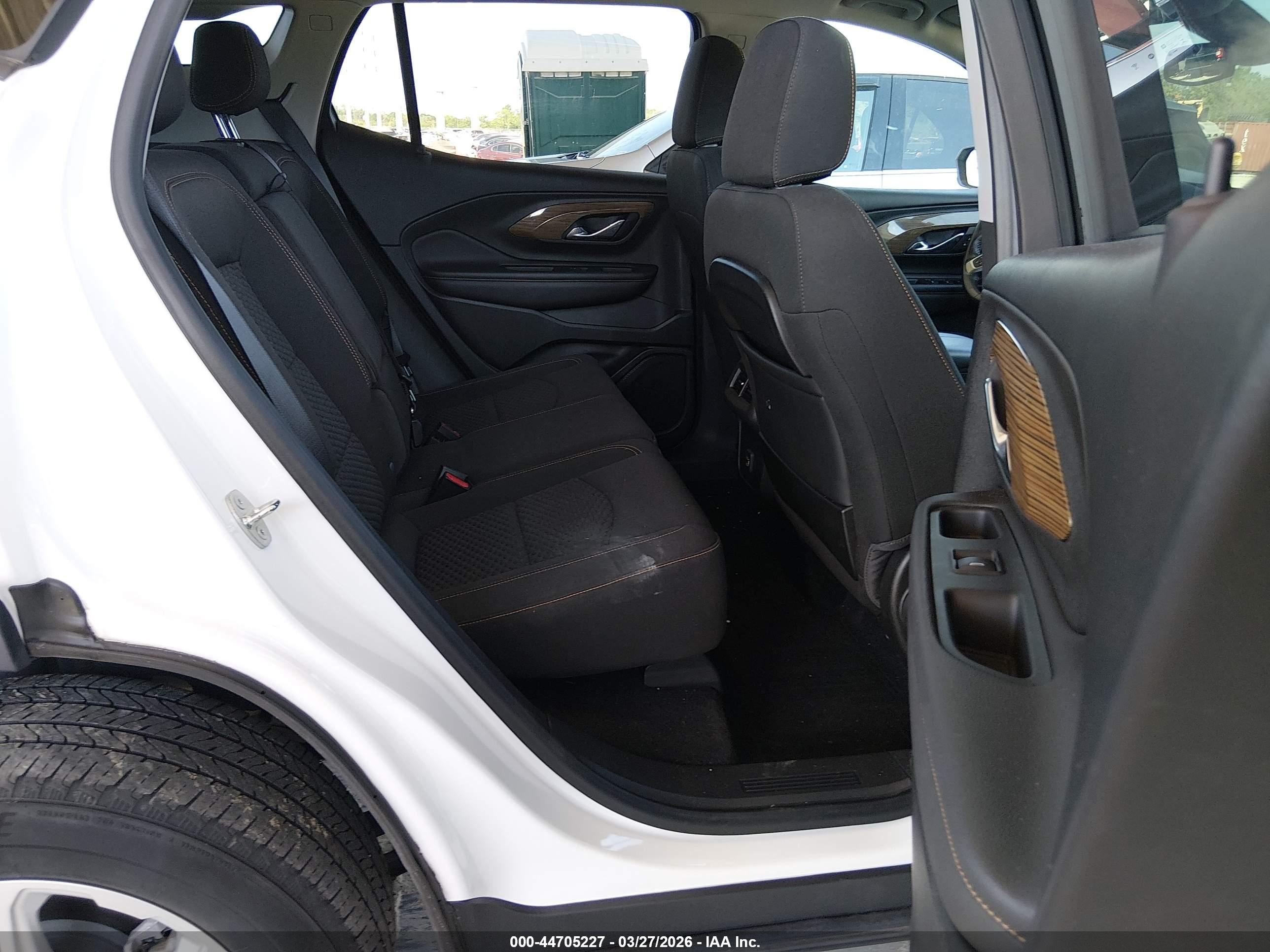 GMC TERRAIN image 8