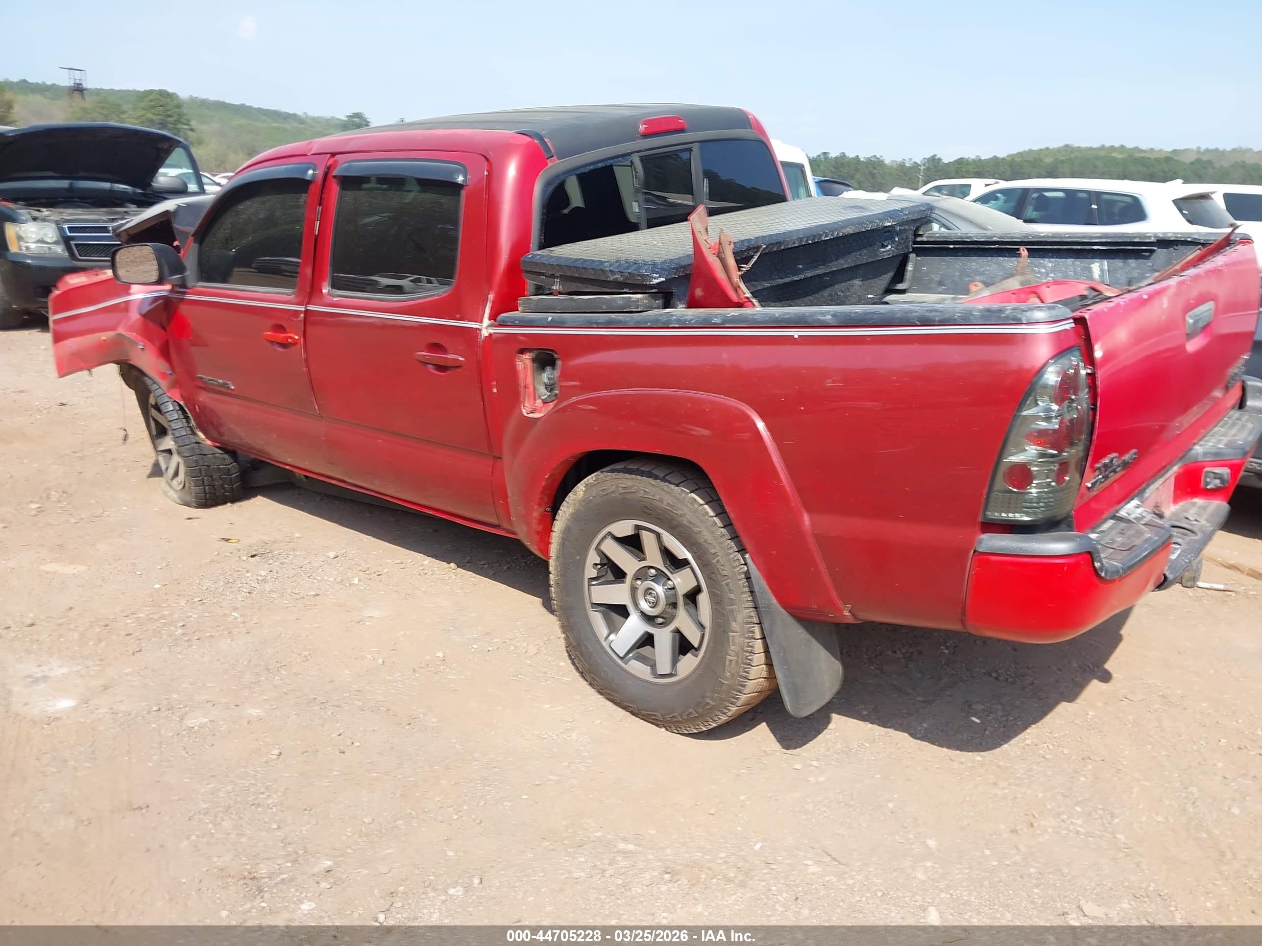 TOYOTA TACOMA image 3