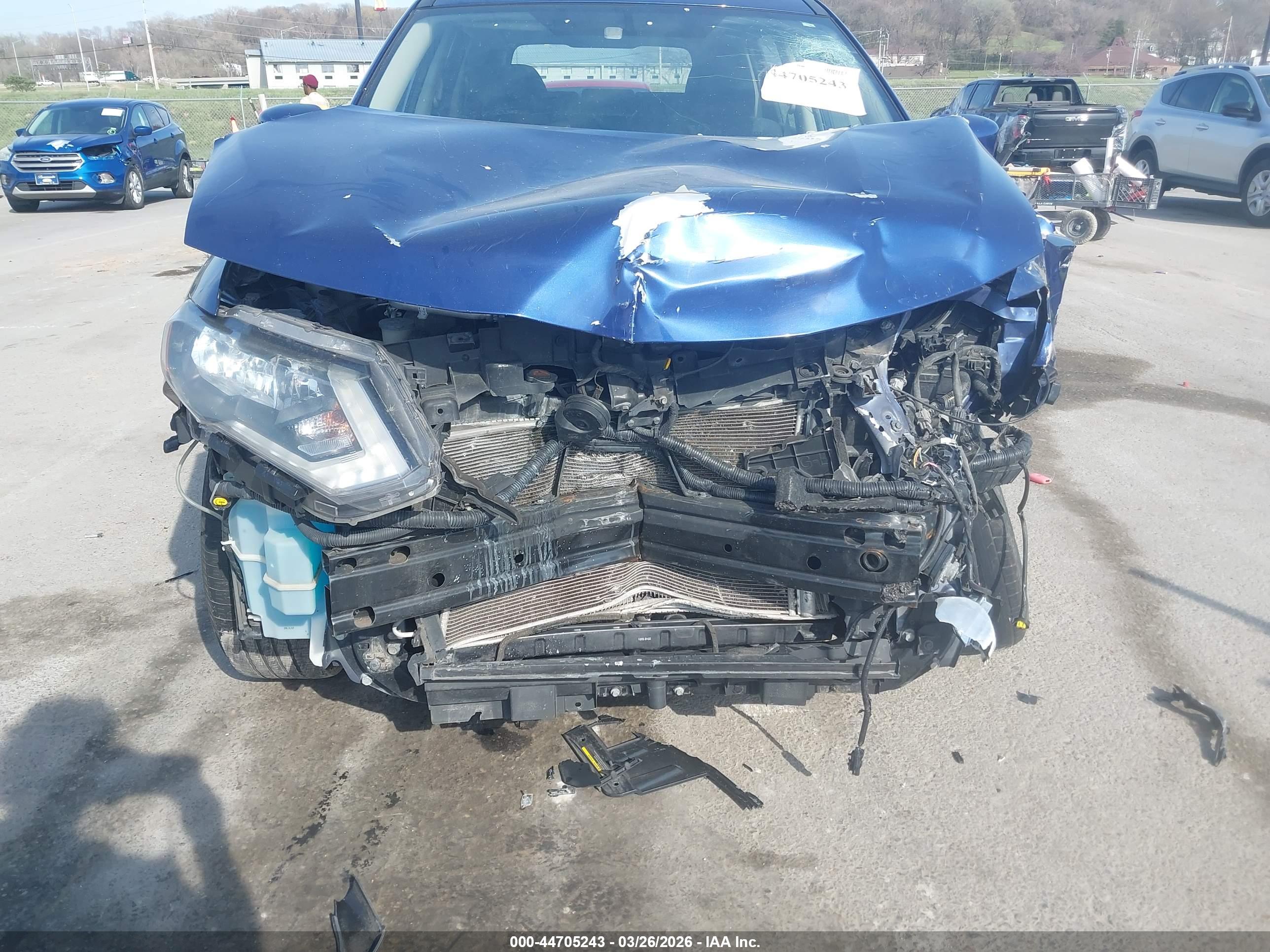 NISSAN ROGUE image 6