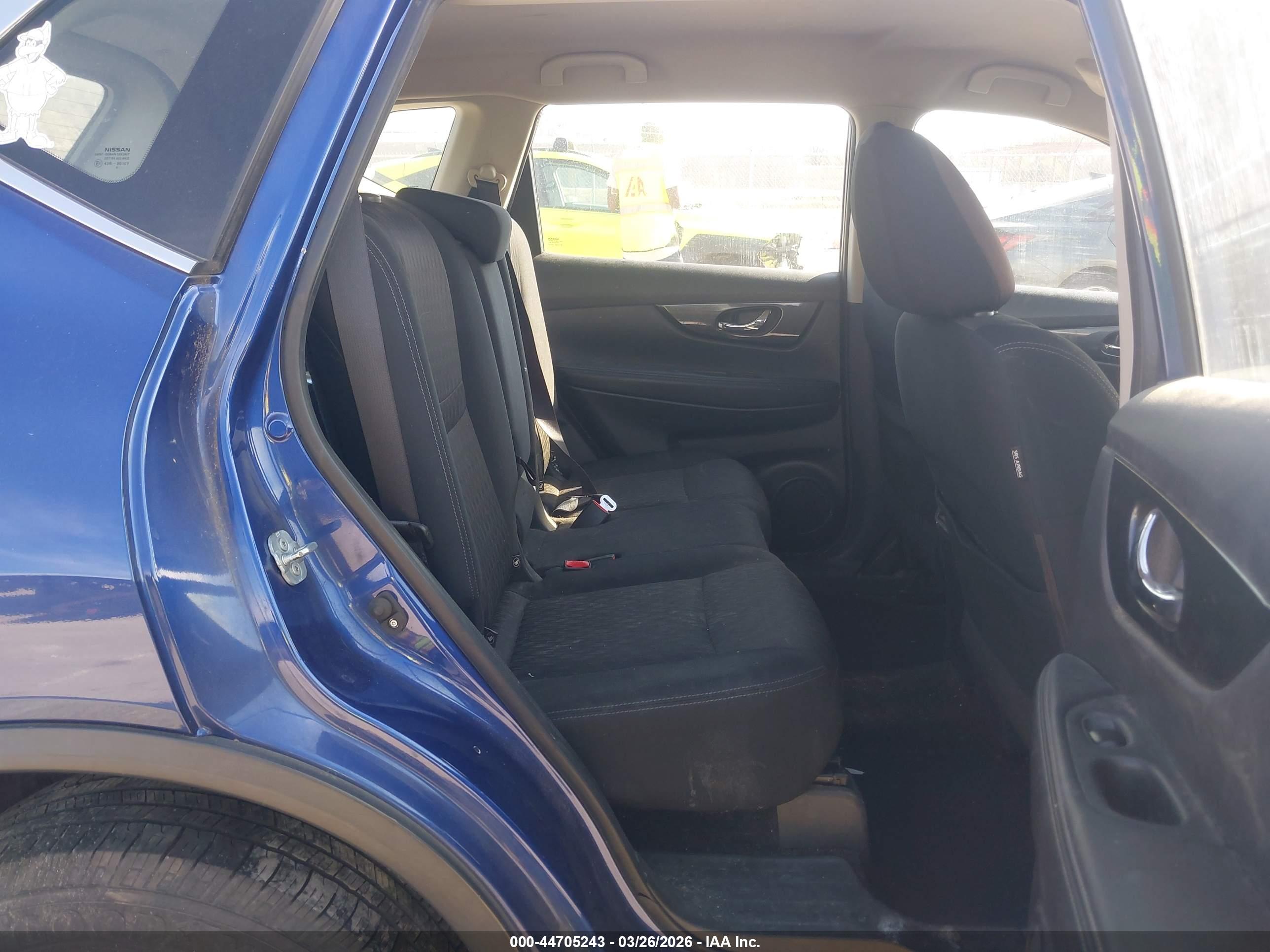 NISSAN ROGUE image 8
