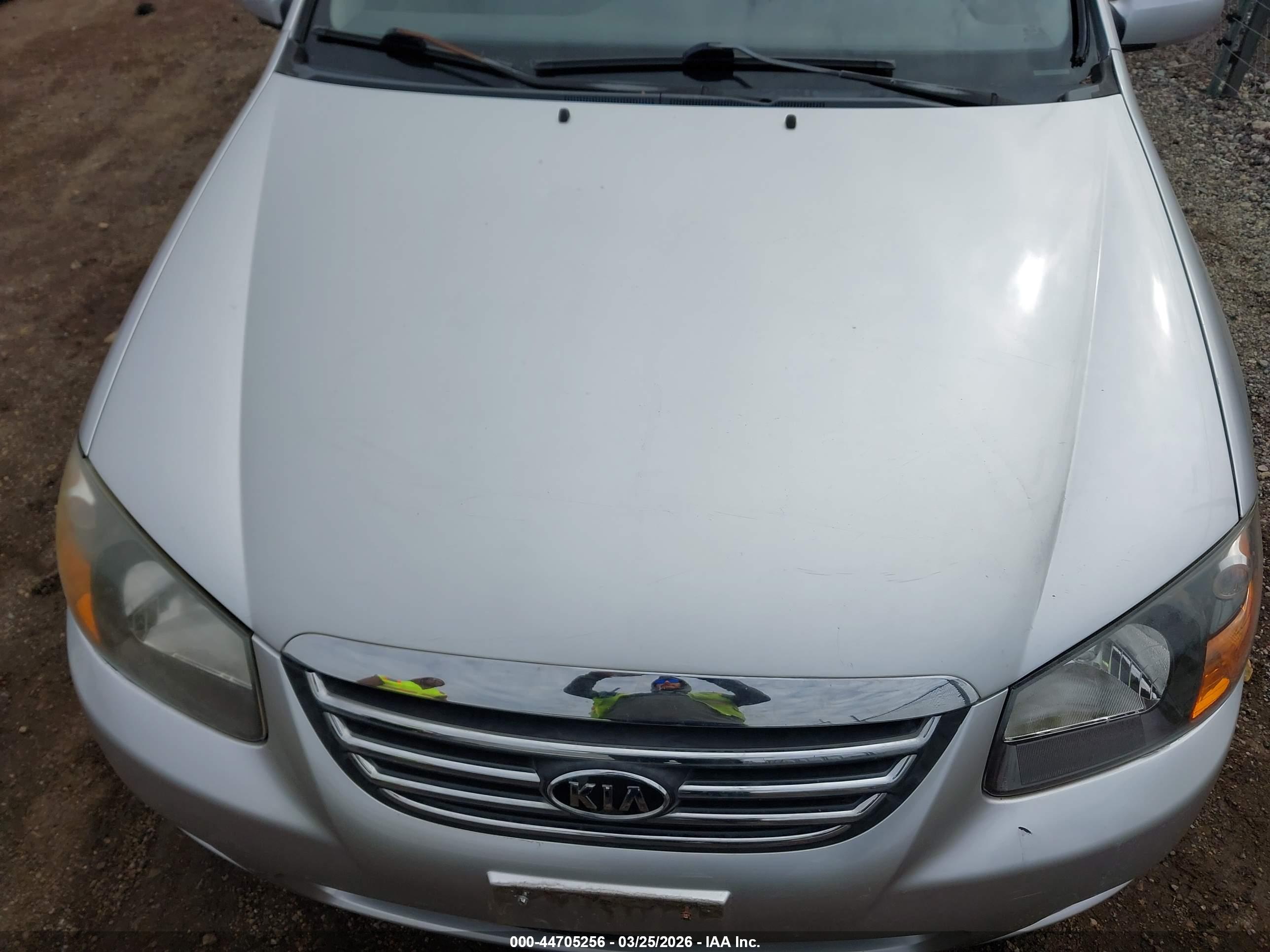 KIA SPECTRA image 6