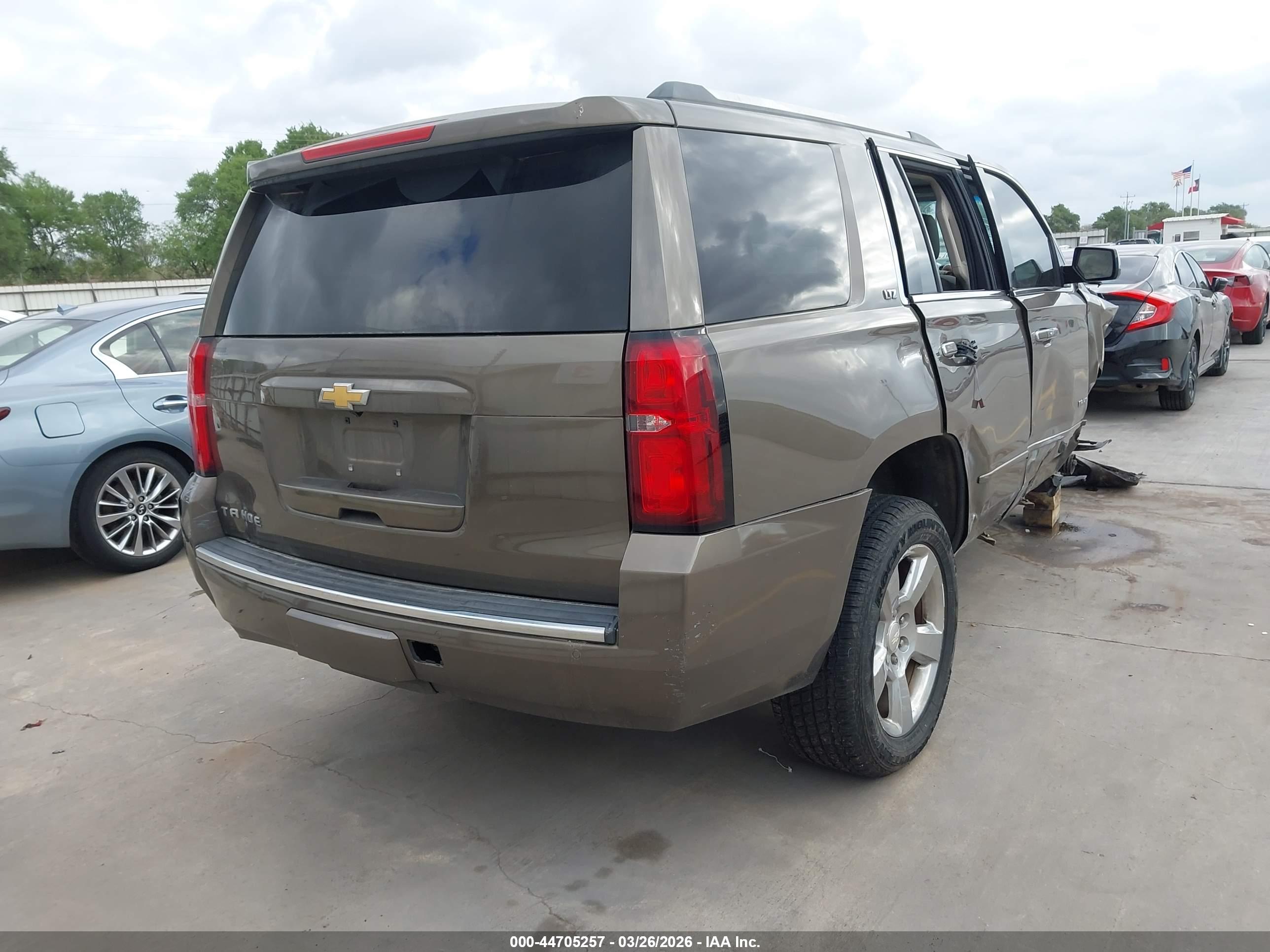 CHEVROLET TAHOE image 4