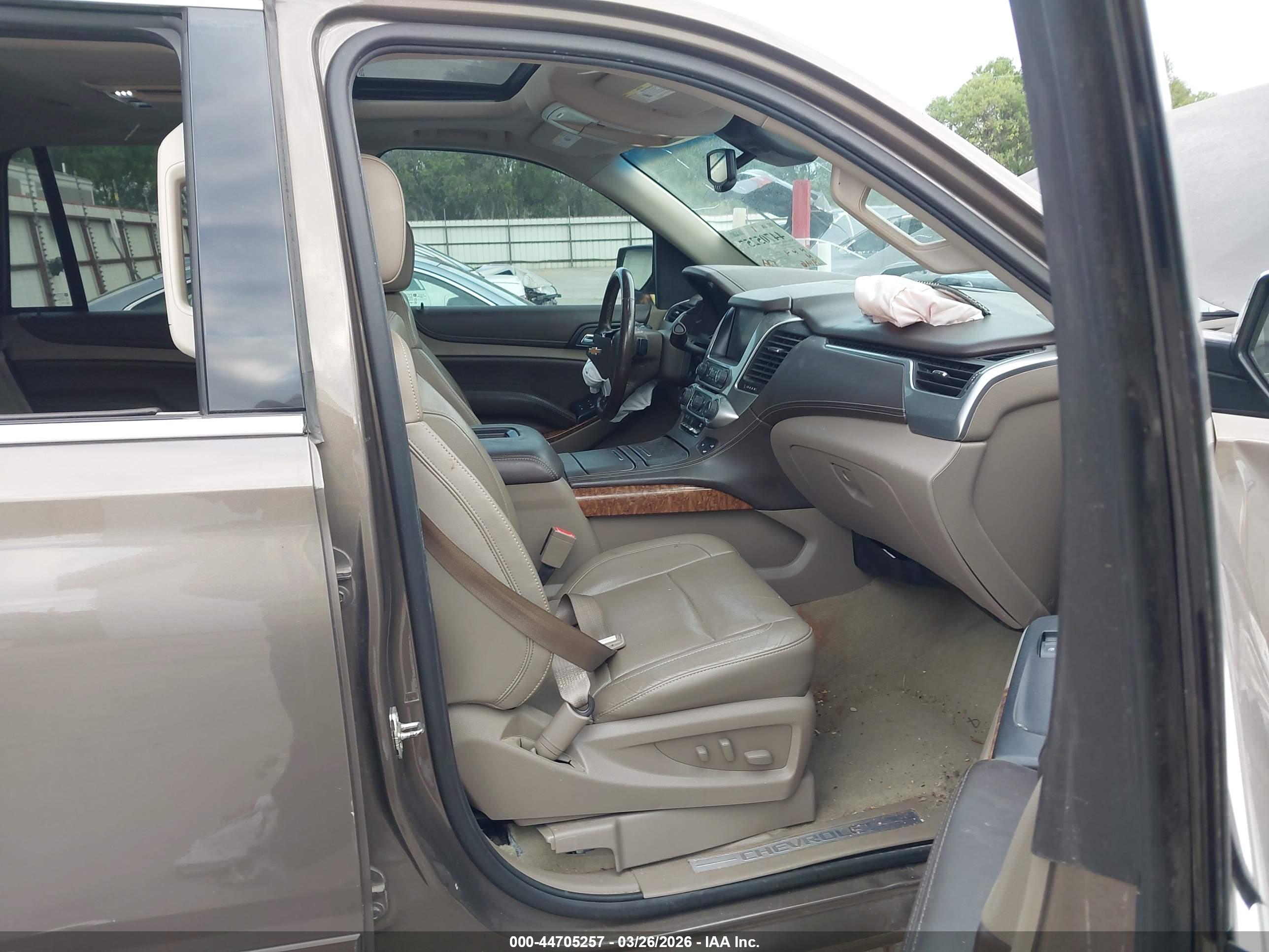 CHEVROLET TAHOE image 5