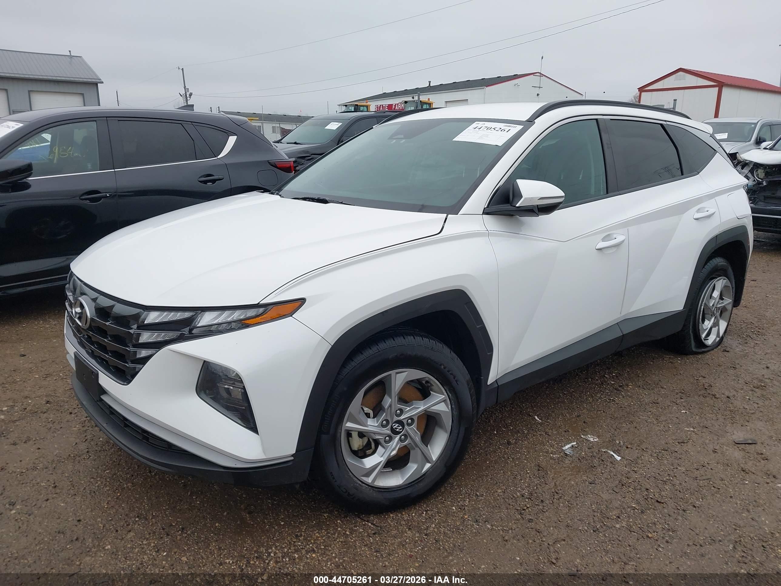 HYUNDAI TUCSON image 2