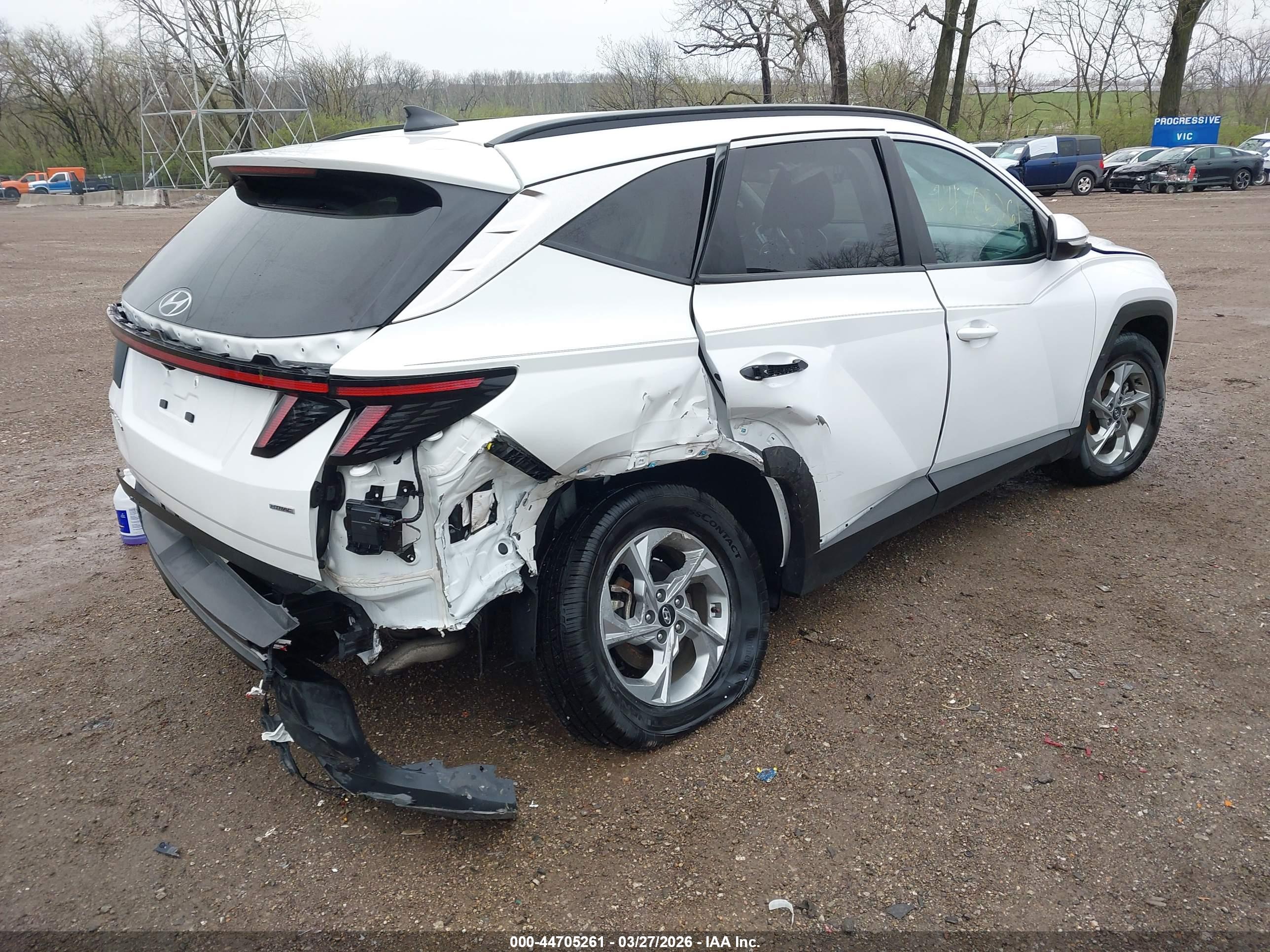 HYUNDAI TUCSON image 4