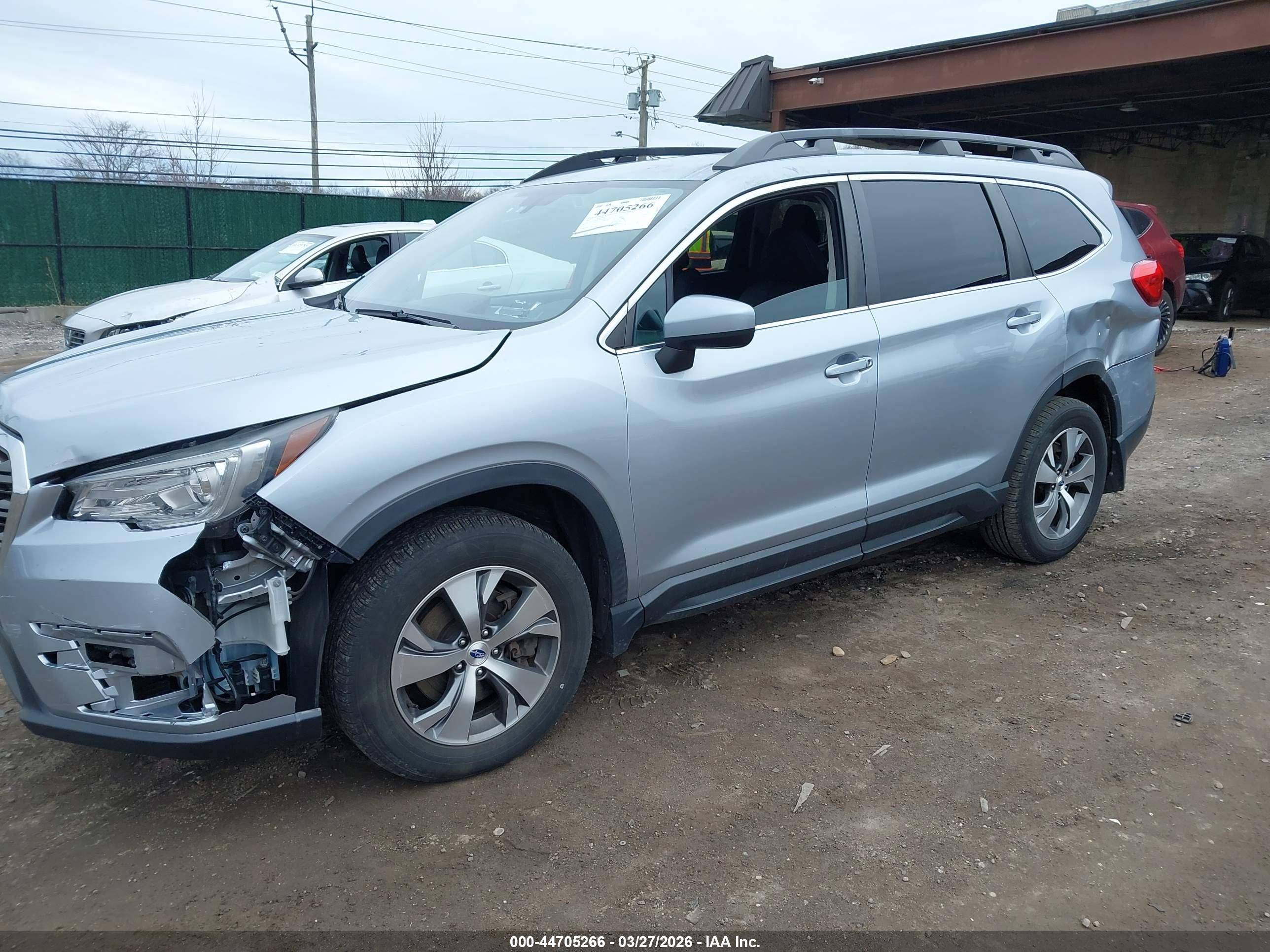 SUBARU ASCENT image 2