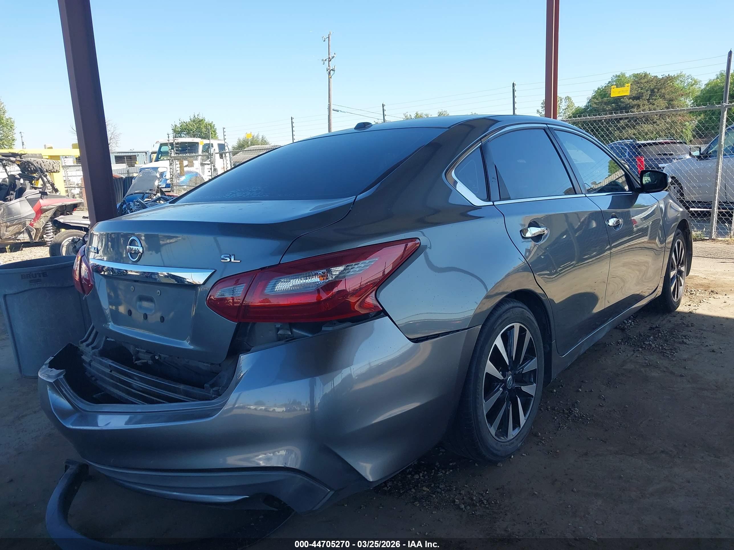NISSAN ALTIMA image 4