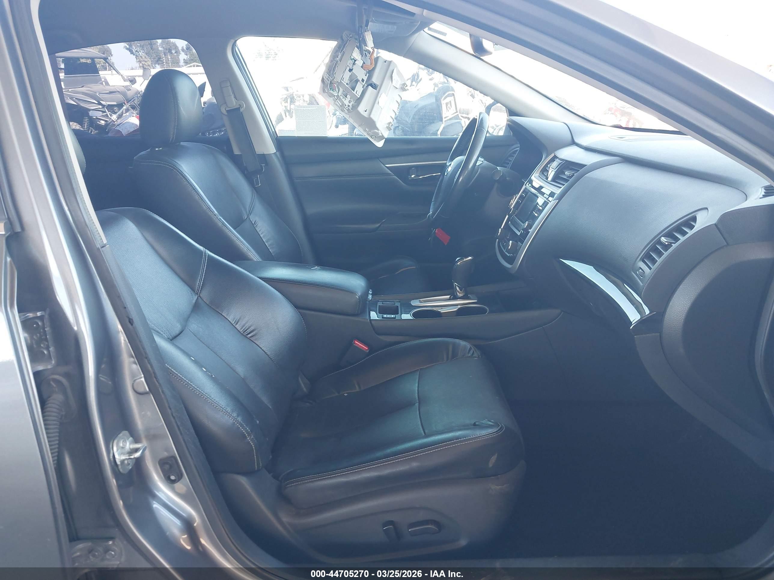NISSAN ALTIMA image 5