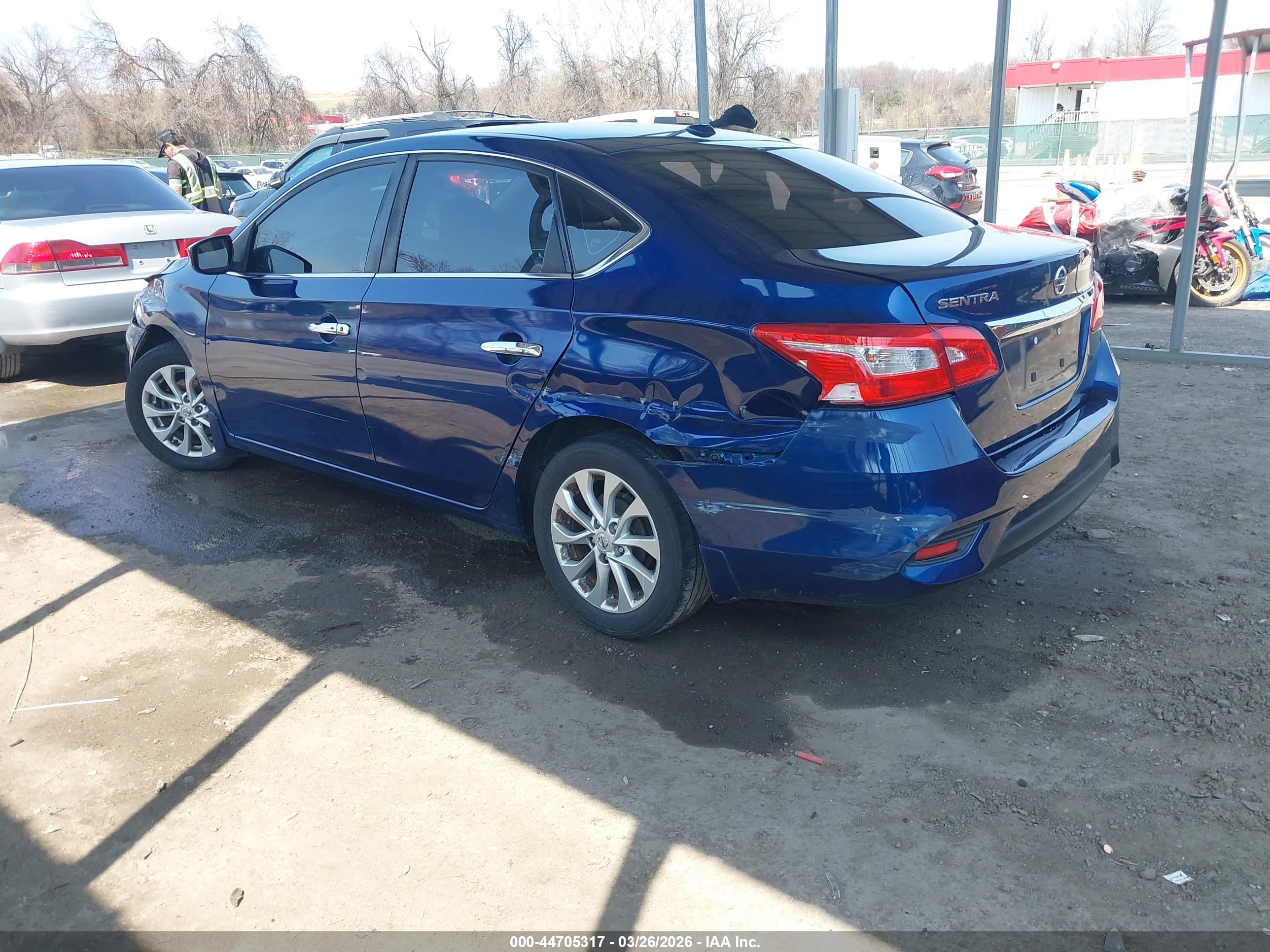 NISSAN SENTRA image 3