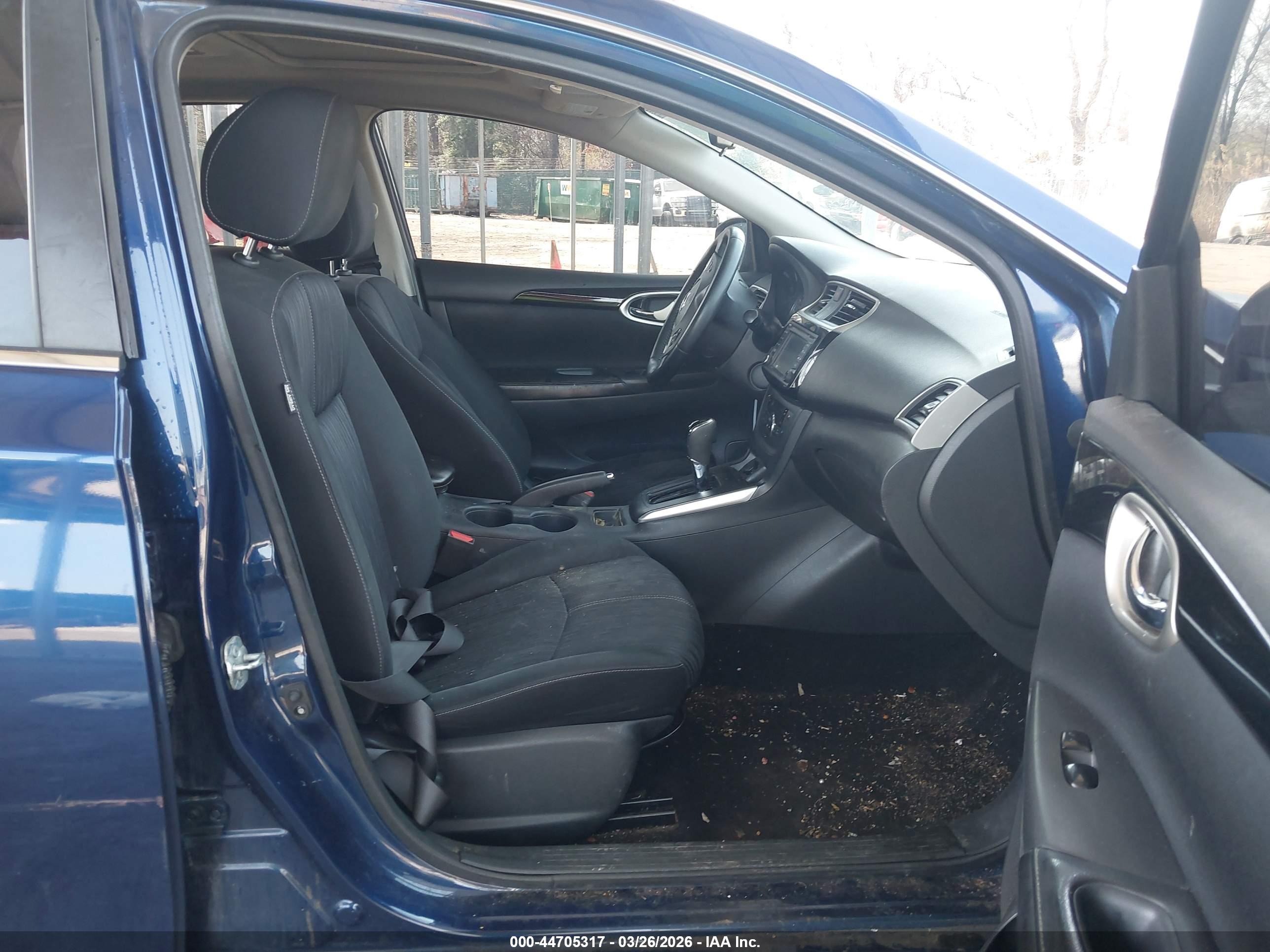 NISSAN SENTRA image 5
