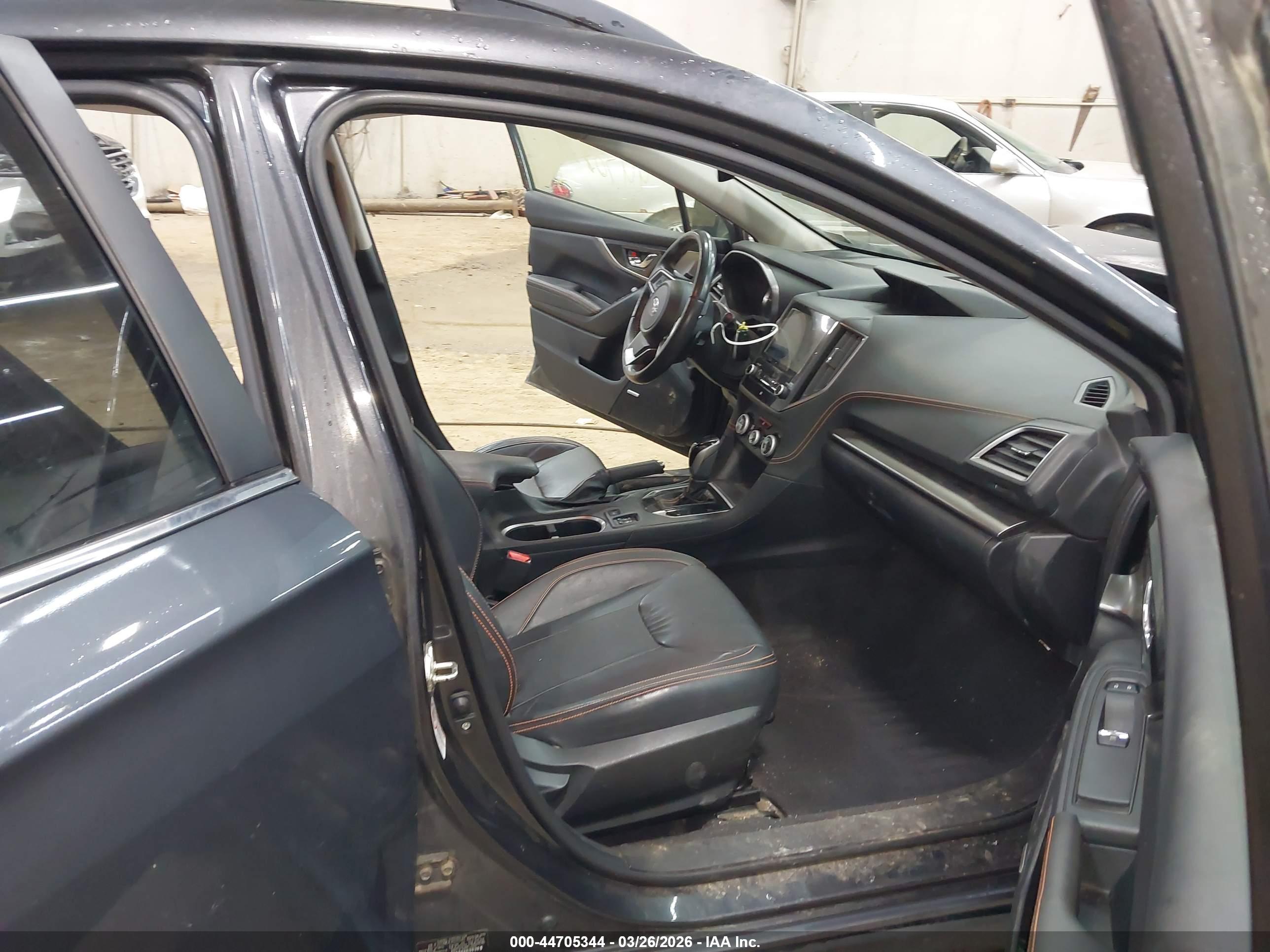 SUBARU CROSSTREK image 5