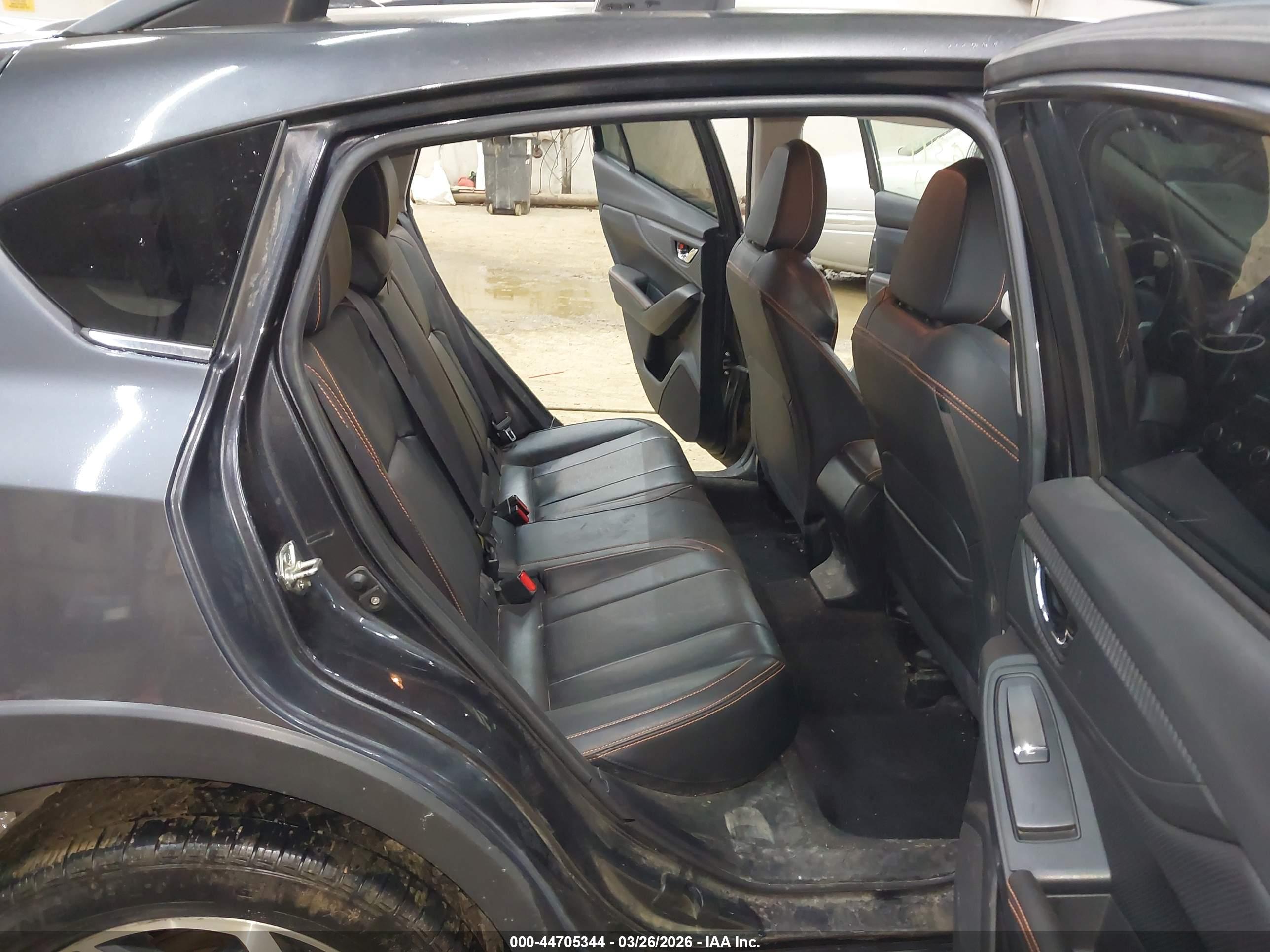 SUBARU CROSSTREK image 8