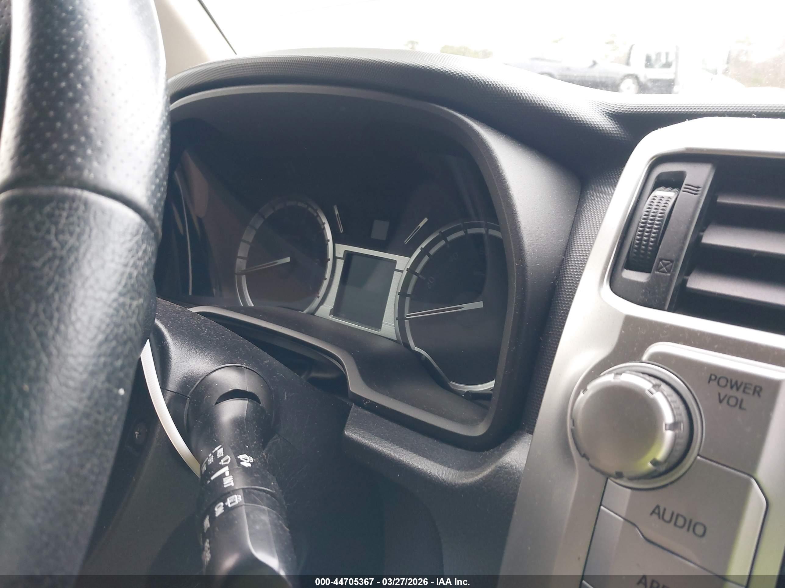 TOYOTA 4RUNNER image 7