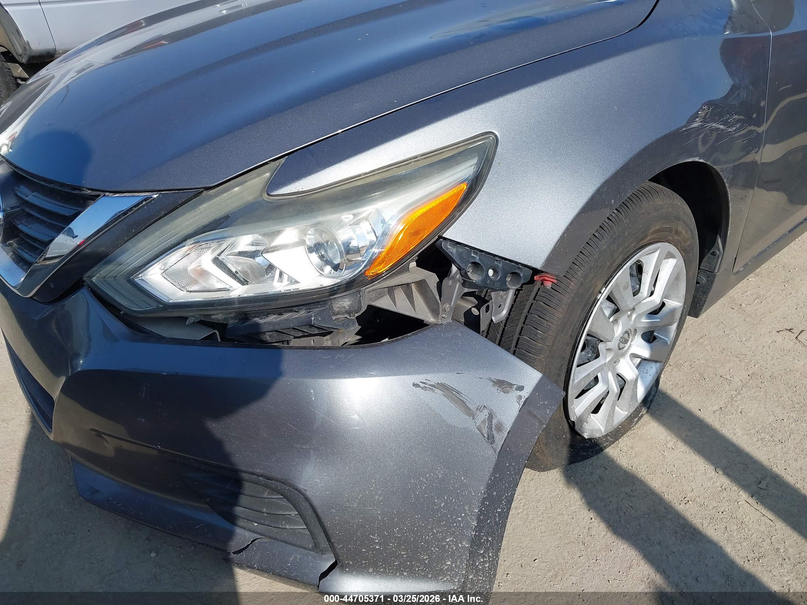 NISSAN ALTIMA image 6