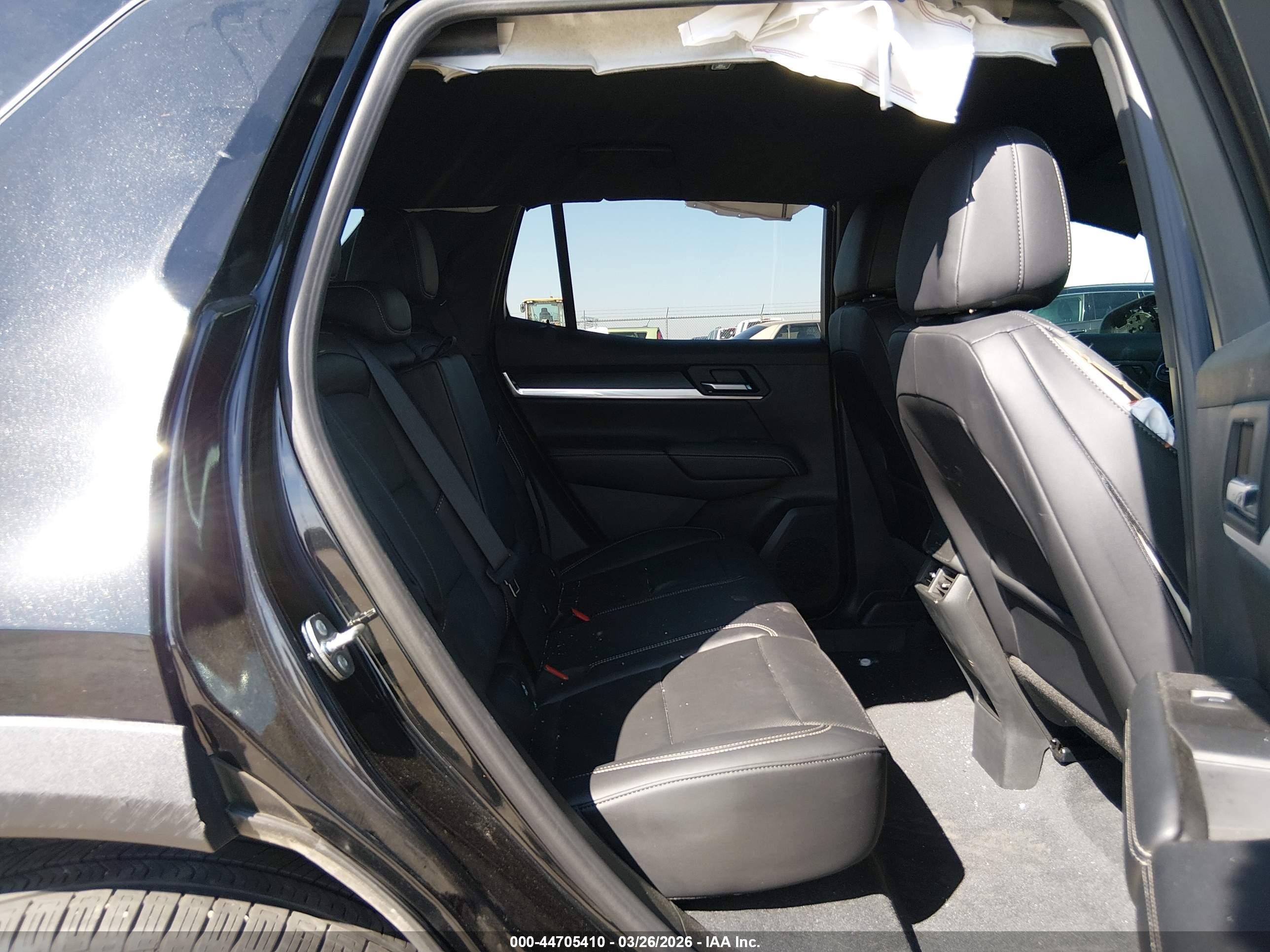 GMC TERRAIN image 8