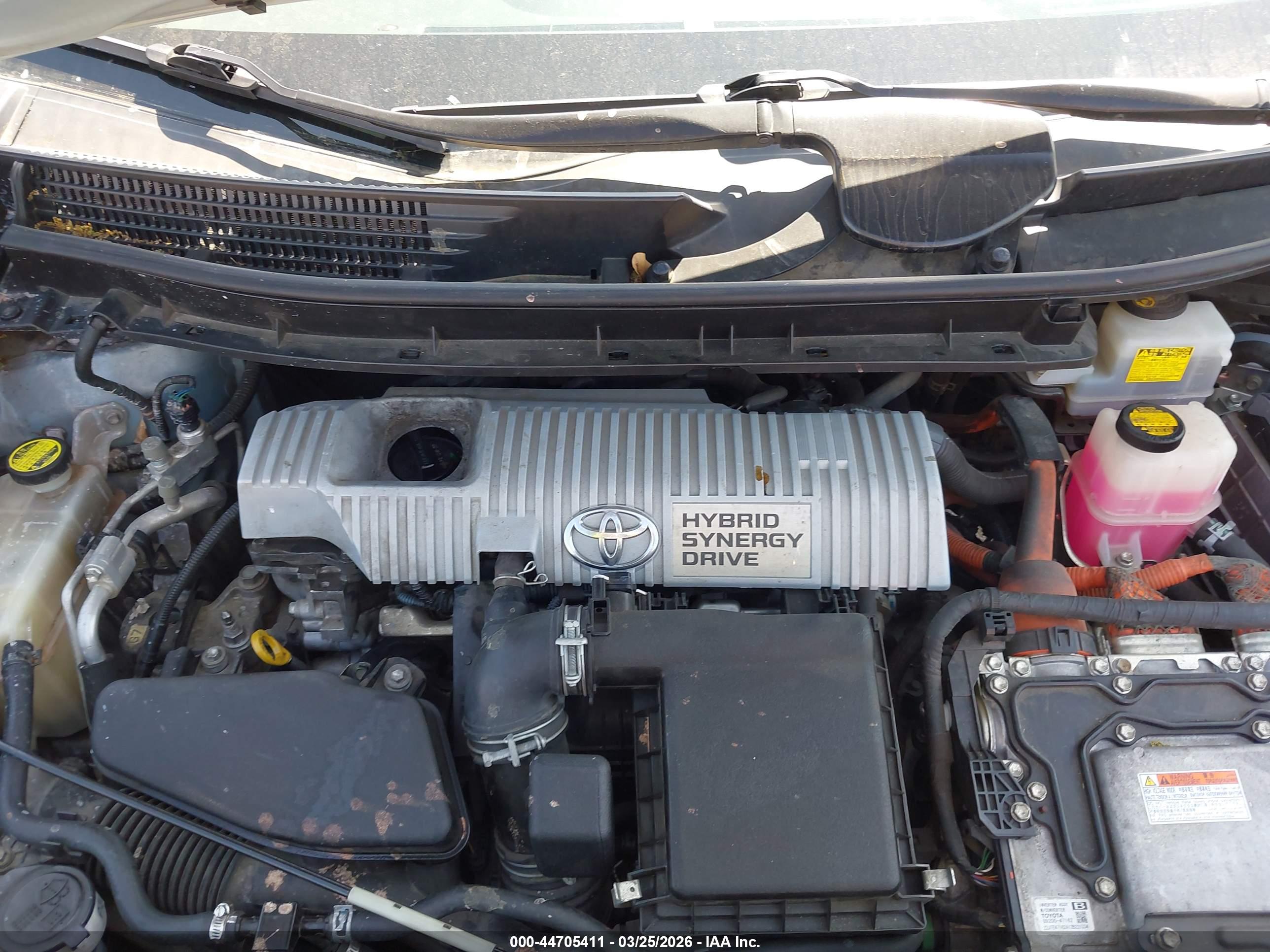 TOYOTA PRIUS image 10