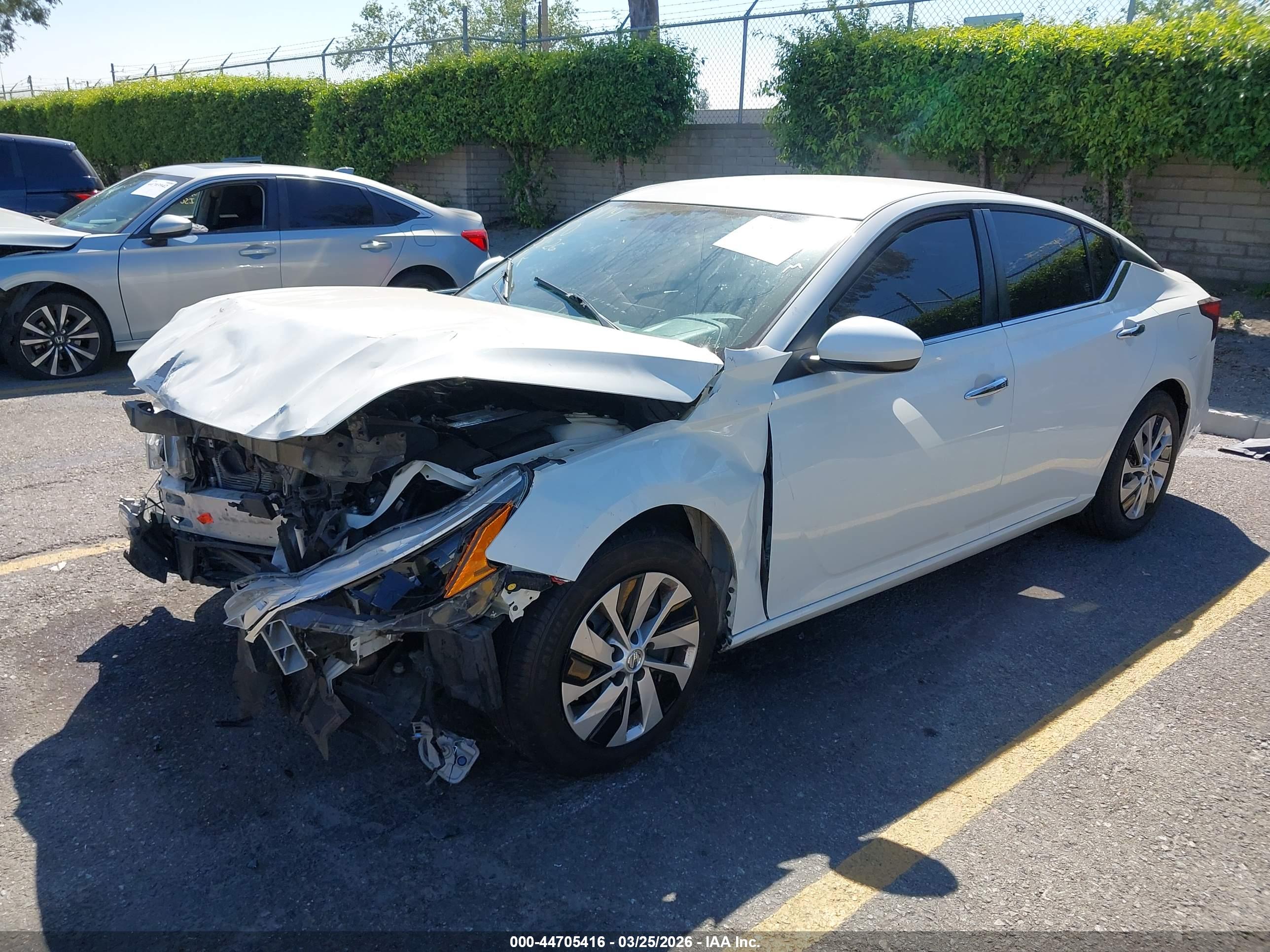 NISSAN ALTIMA image 2