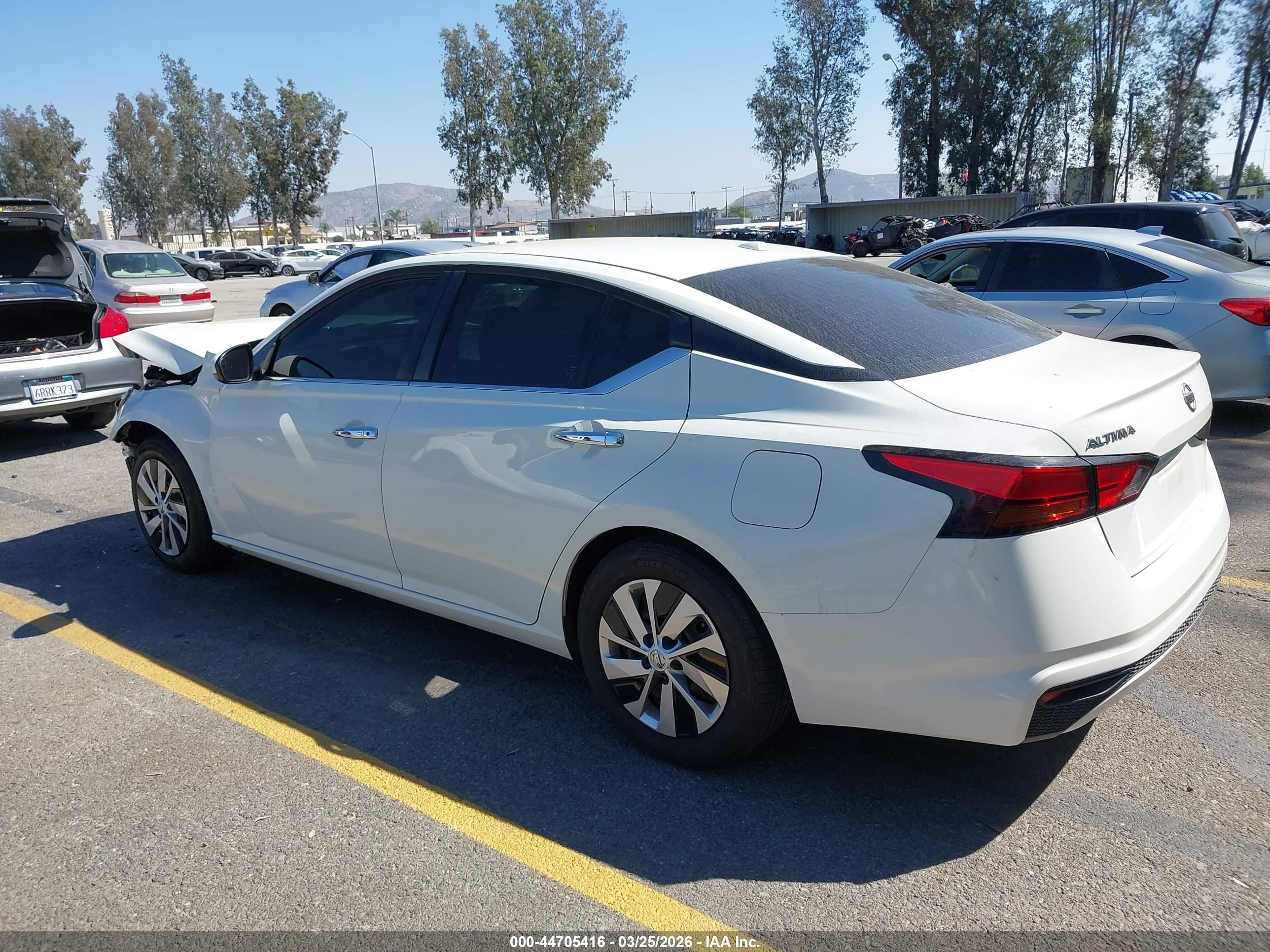 NISSAN ALTIMA image 3