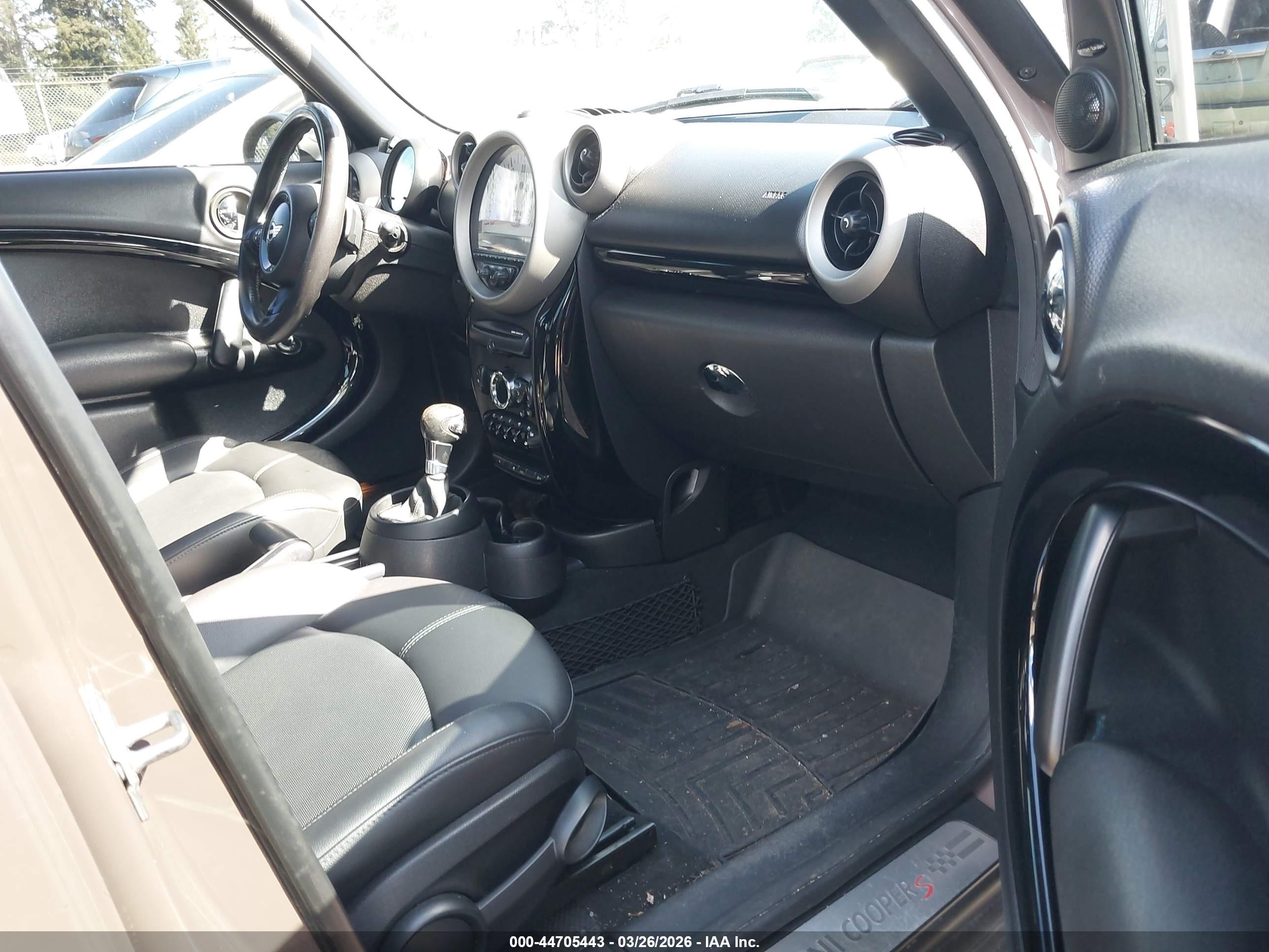 MINI COOPER image 5