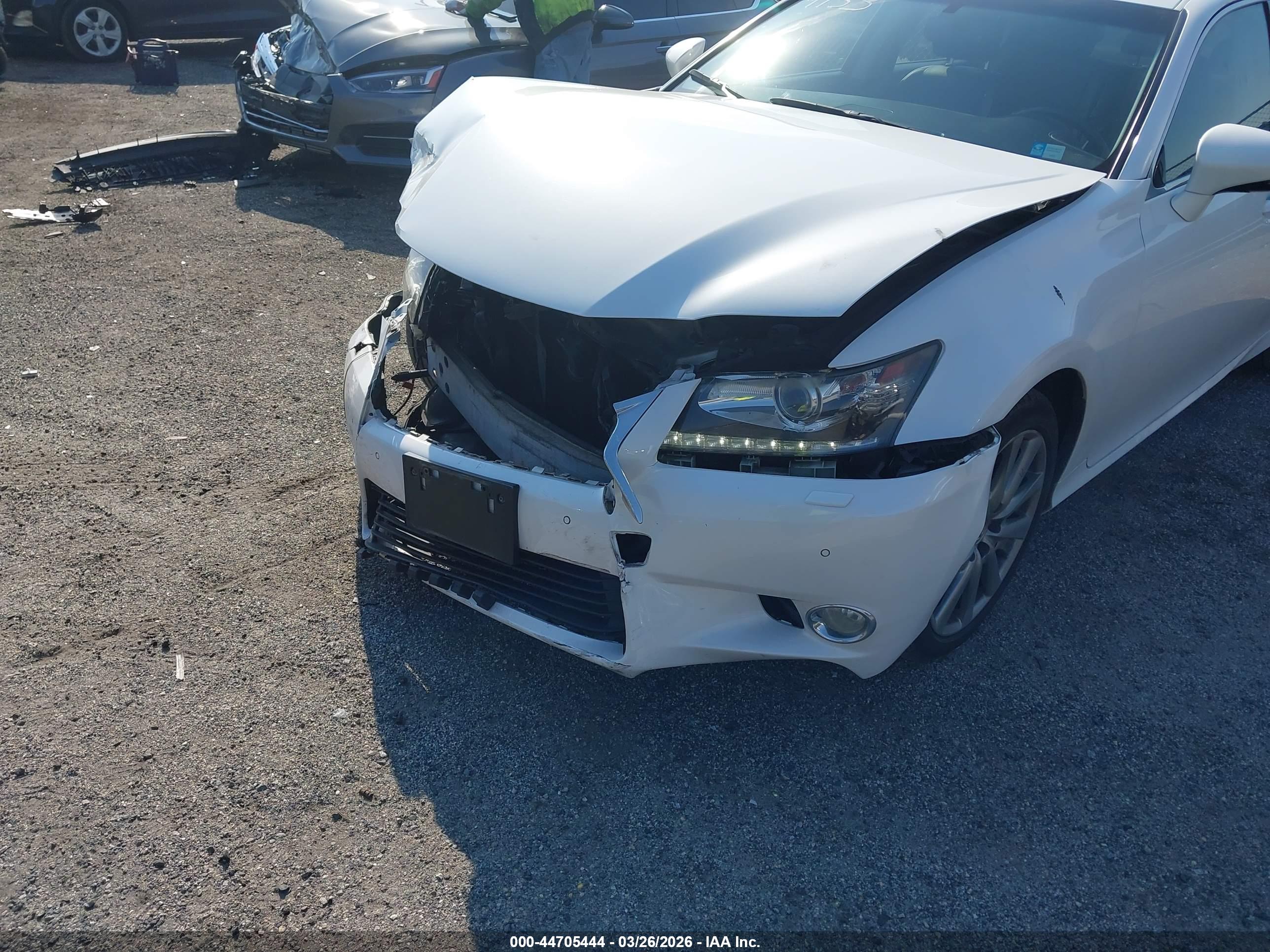 LEXUS GS image 6
