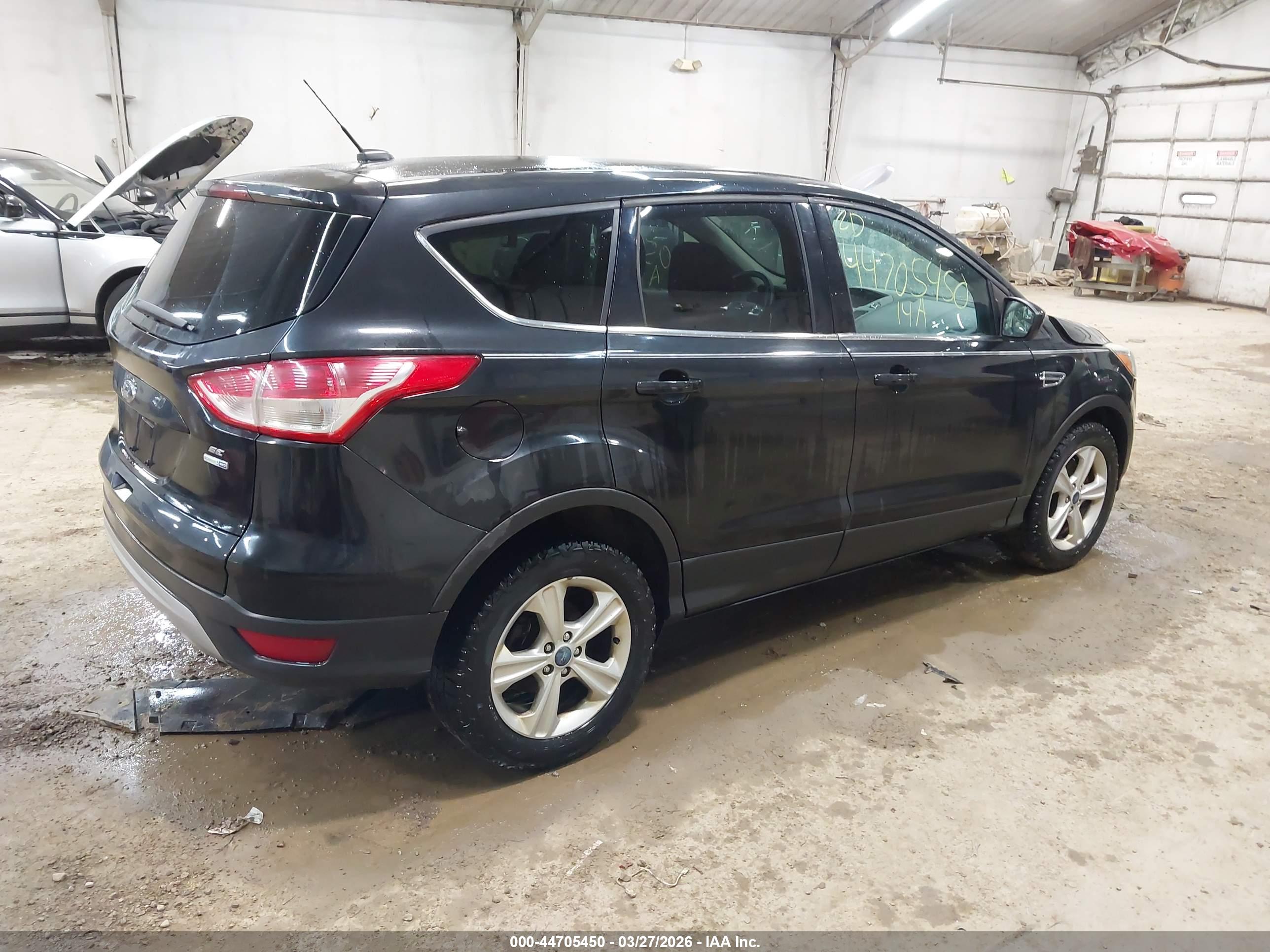 FORD ESCAPE image 4