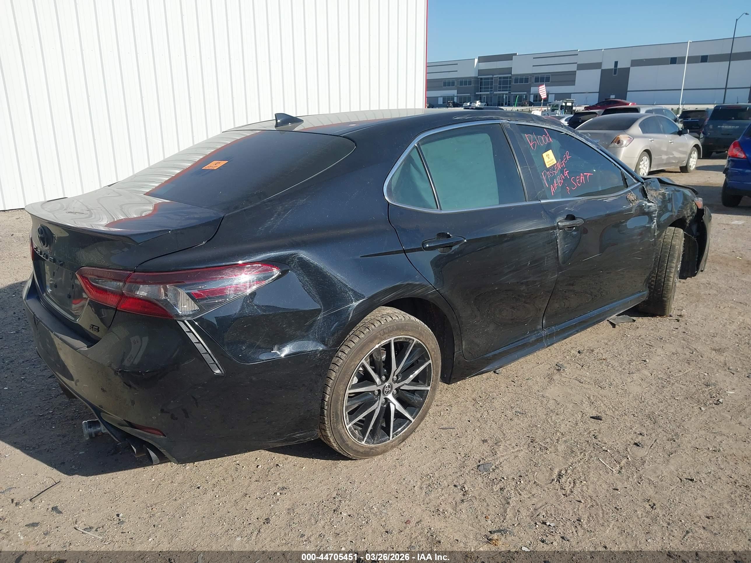 TOYOTA CAMRY image 4
