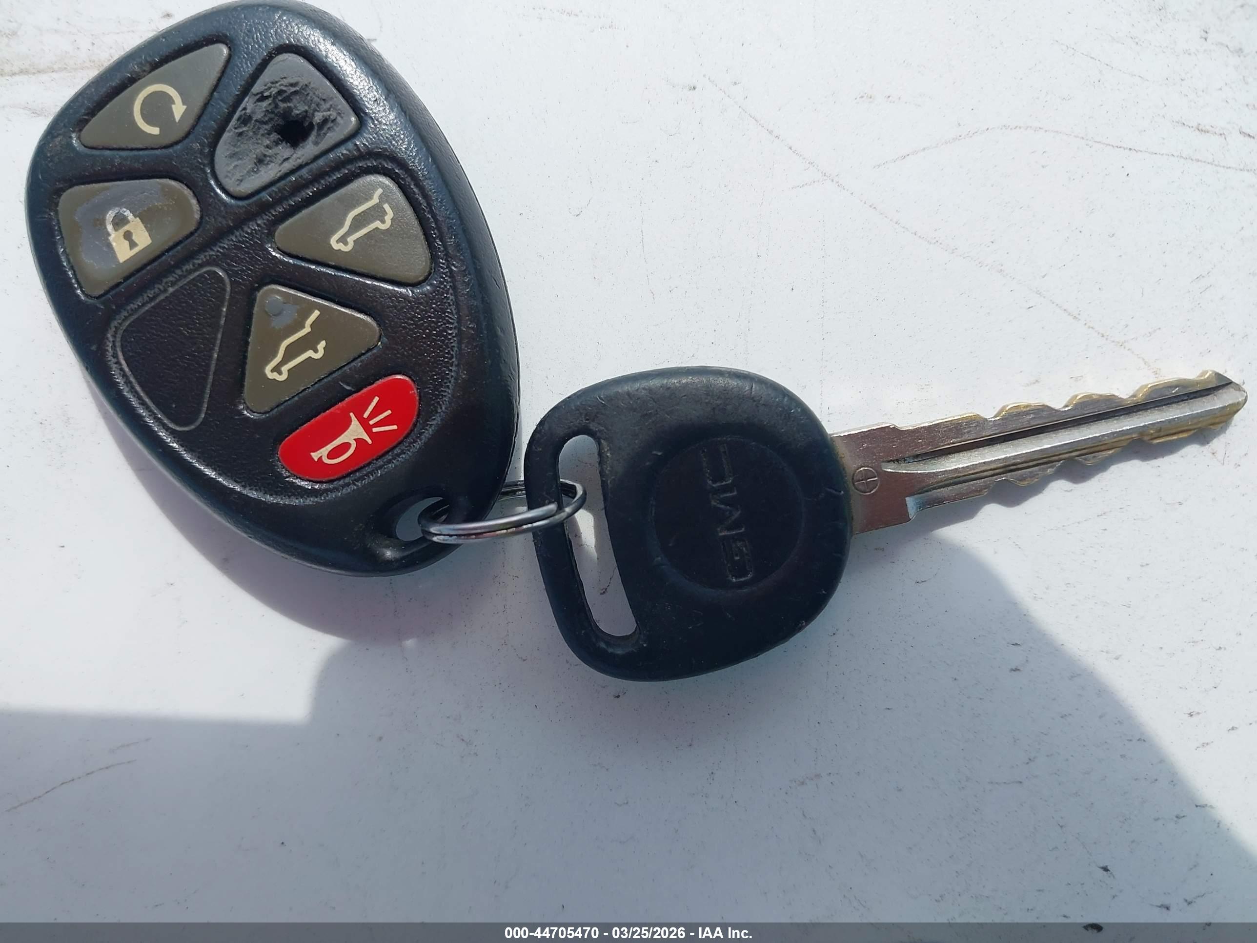 GMC YUKON image 11