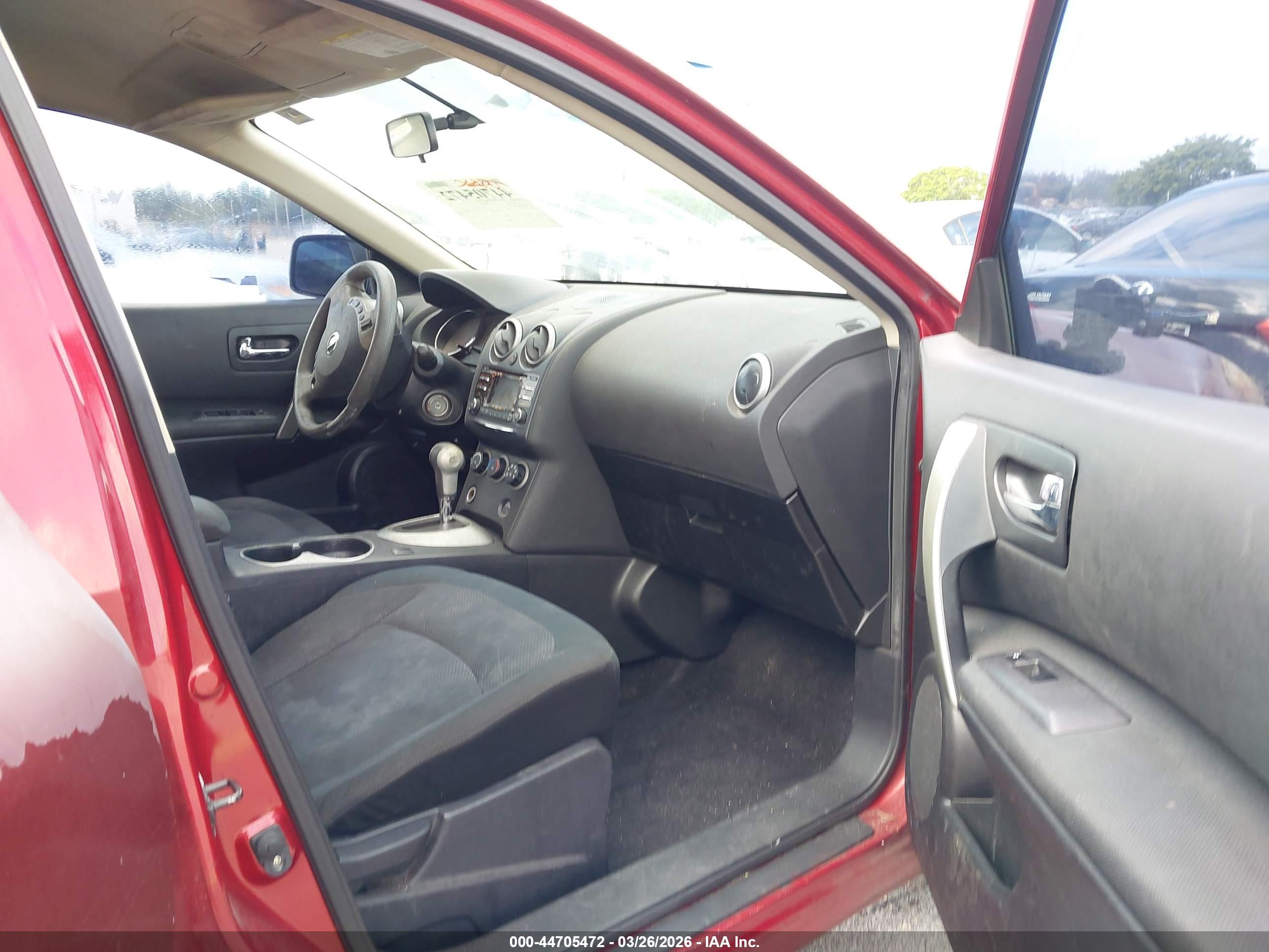 NISSAN ROGUE image 5
