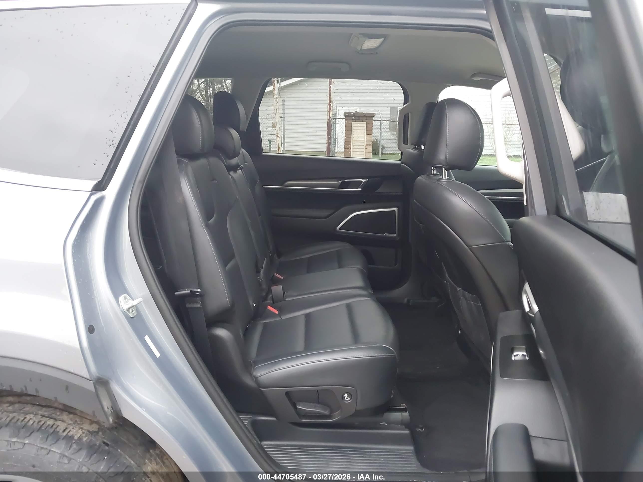 KIA TELLURIDE image 8