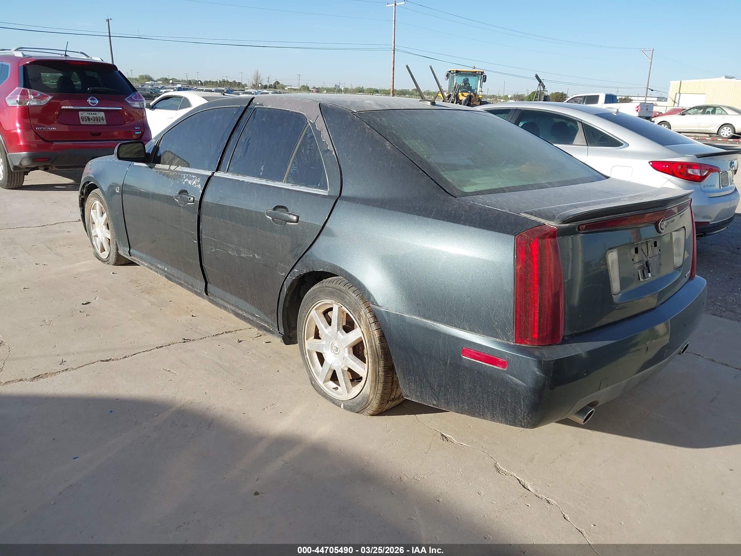CADILLAC STS image 3